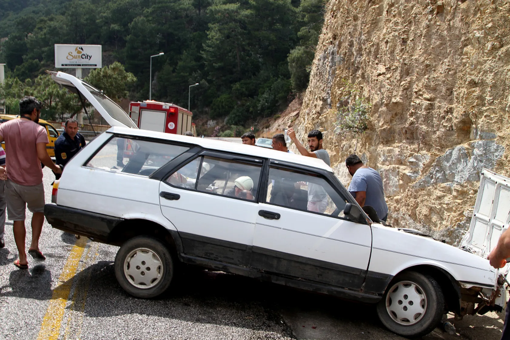 Fethiye'deki kazada bileği koptu, doktoru sayesinde hayattan kopmadı