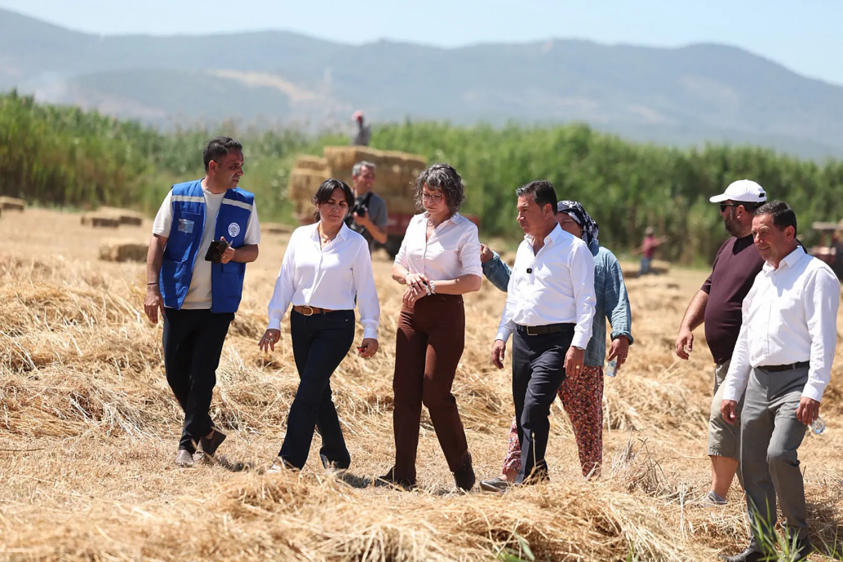 Ekinanbarı'nda üreticinin yükünü hafifleten destek