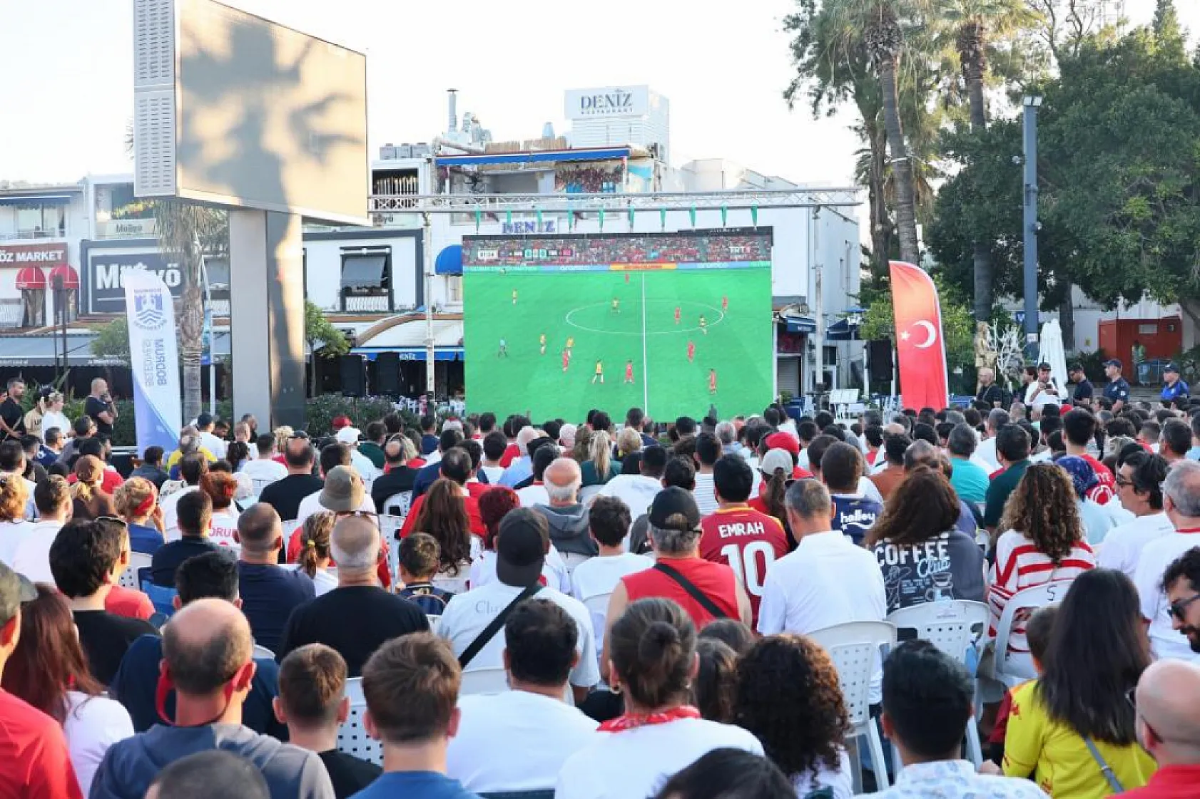 Dünya Kupası heyecanı Bodrum Meydanı'na taşındı