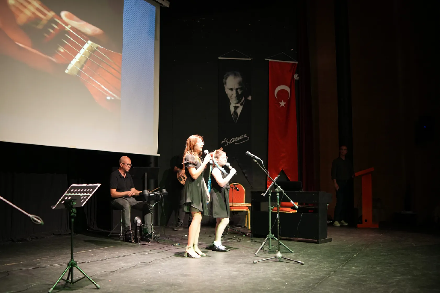 Marmaris Kültür ve Sanat Evi'nde yılsonu heyecanı