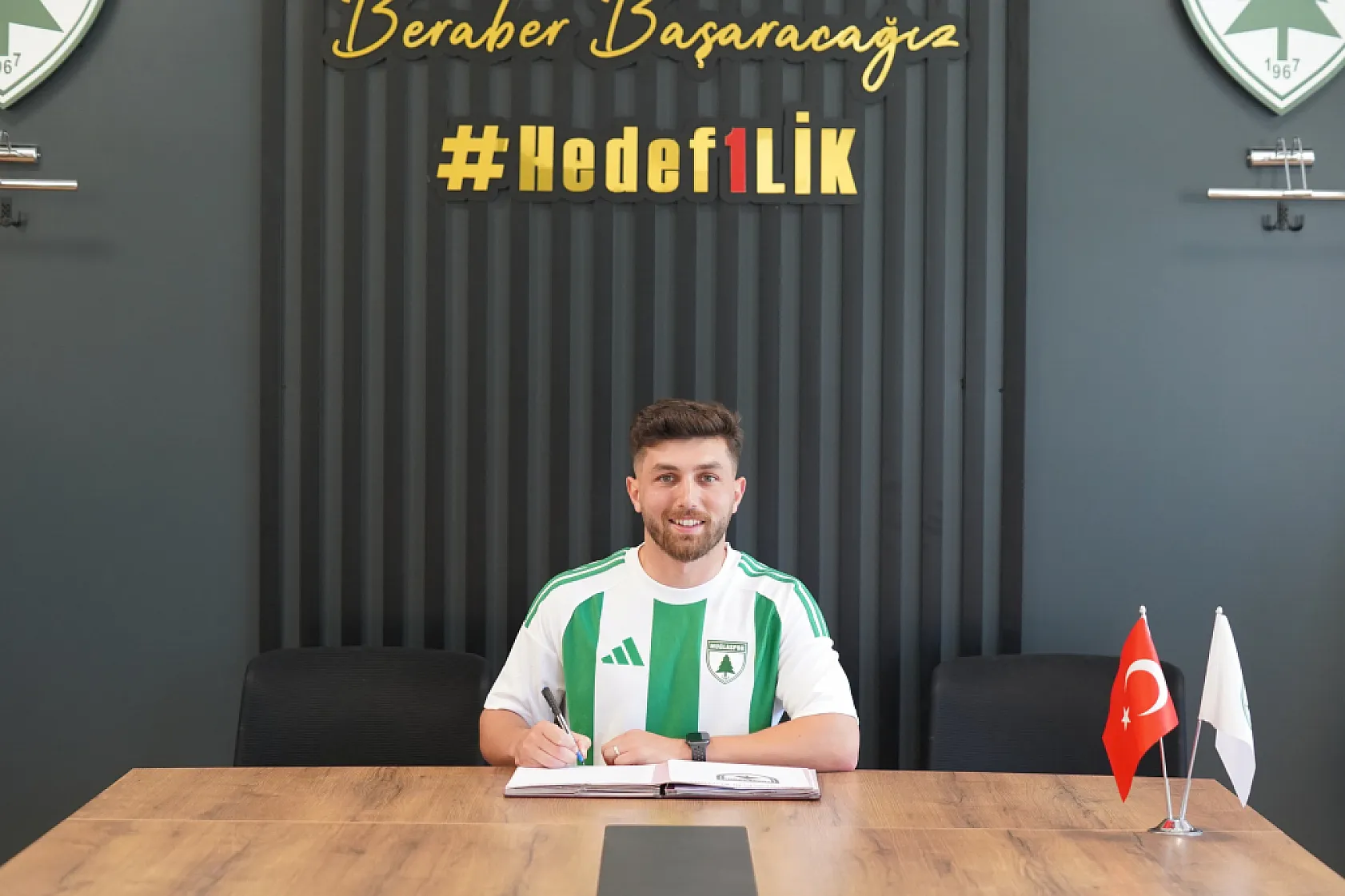 Muğlaspor, orta saha oyuncusu Selim Dilli'yi kadrosuna kattı