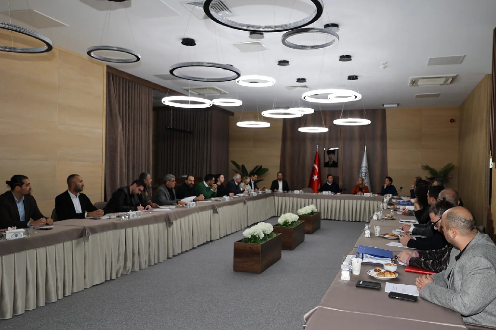 Başkan Aras Deştin İçin Tüm Paydaşlarla Bir Araya Geldi
