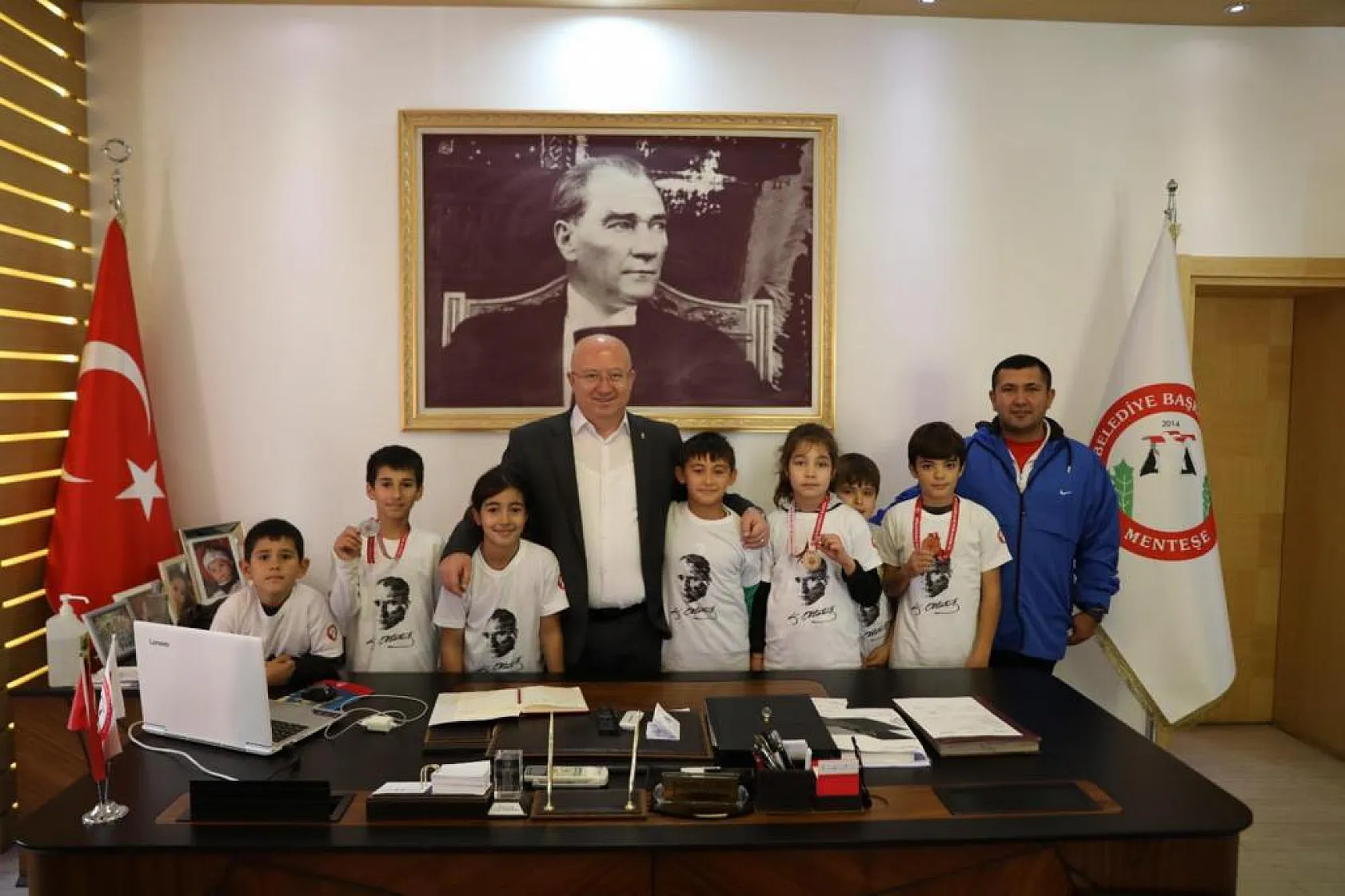 Minik sporculardan Başkan Gümüş'e ziyaret