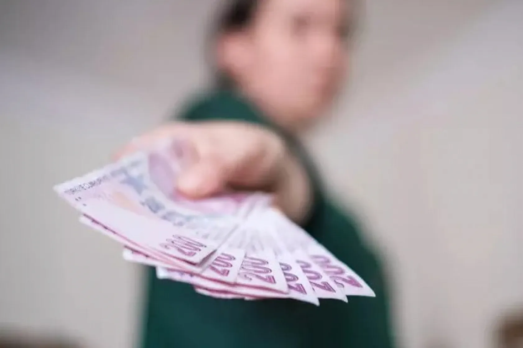 Emekliye kök maaş düzenlemesi yolda: İşte çok merak edilen formül ve en düşük emekli maaşı…