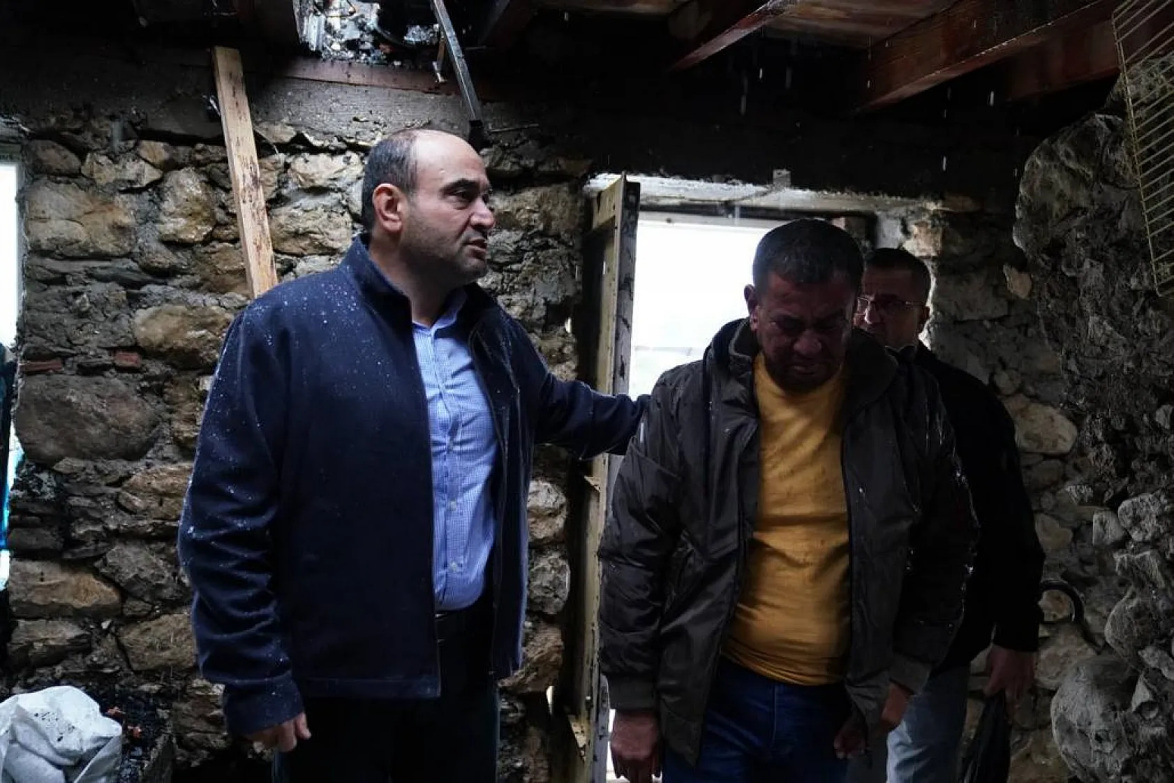 Başkan Akdenizli'den Evi Yanan Ailelere Ziyaret