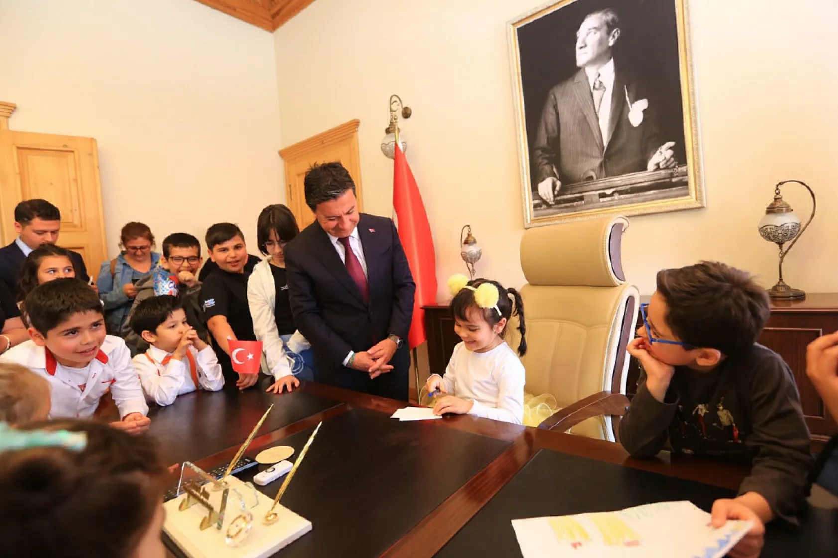 Muğla Büyükşehir eğitim desteklerini sürdürüyor