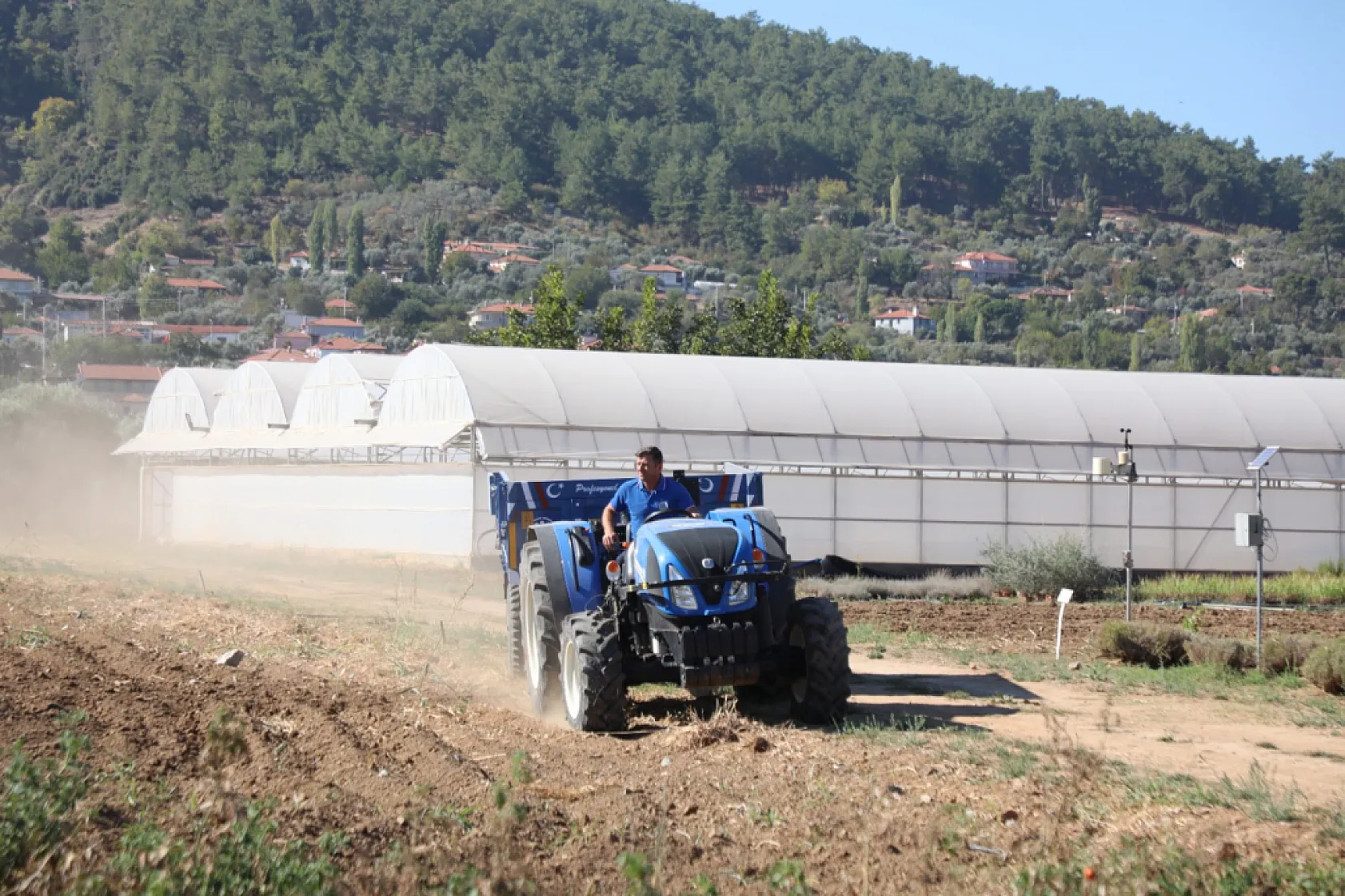 Muğla Büyükşehir Toprak Analizi ile Üreticinin Yanında
