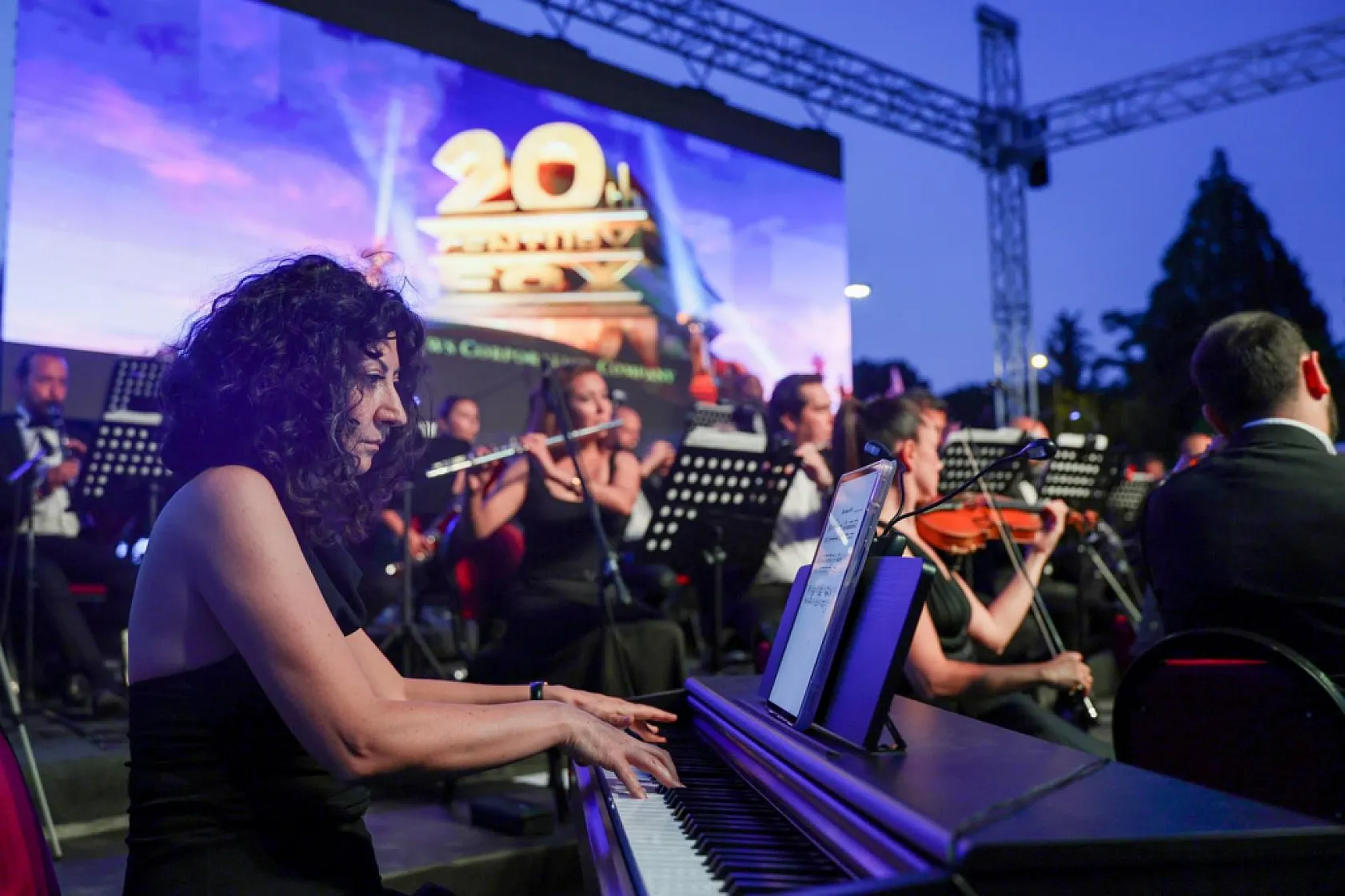 Muğla Büyükşehir'den Sanatseverlere Çifte Konser