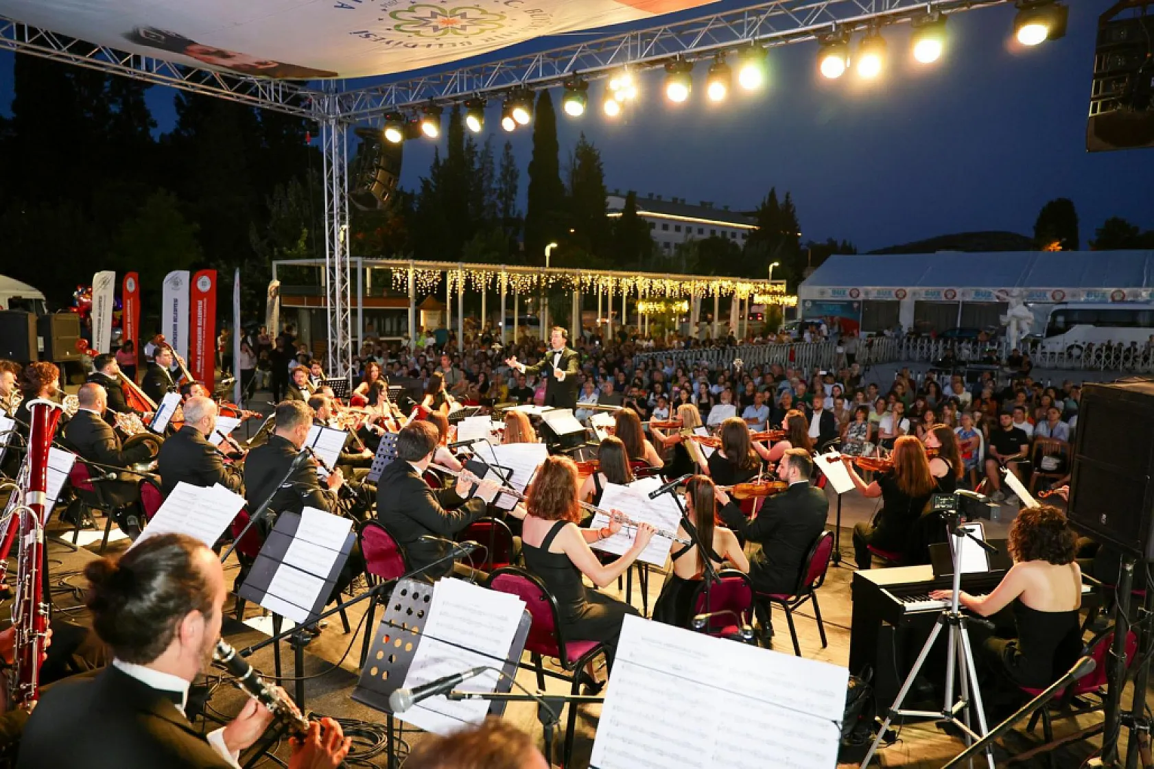 Muğla Büyükşehir'den Sanatseverlere Çifte Konser