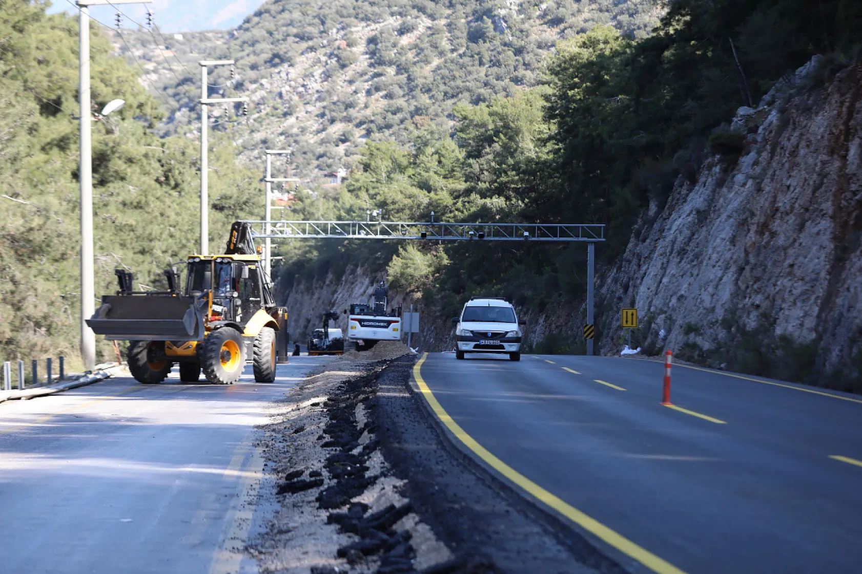 Büyükşehir'in Ölüdeniz'de 328 milyonluk yatırımı tüm hızıyla devam ediyor
