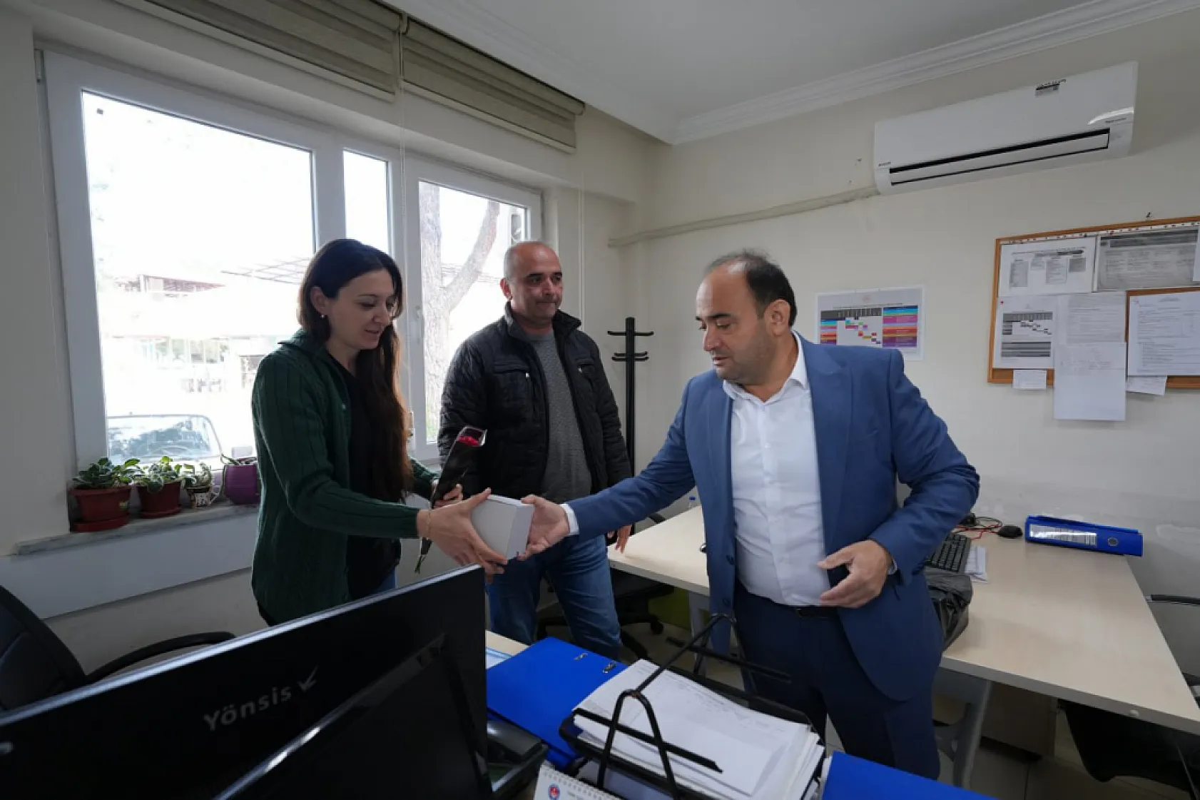 Akdenizli, Sağlık Çalışanlarının Gününü Kutladı