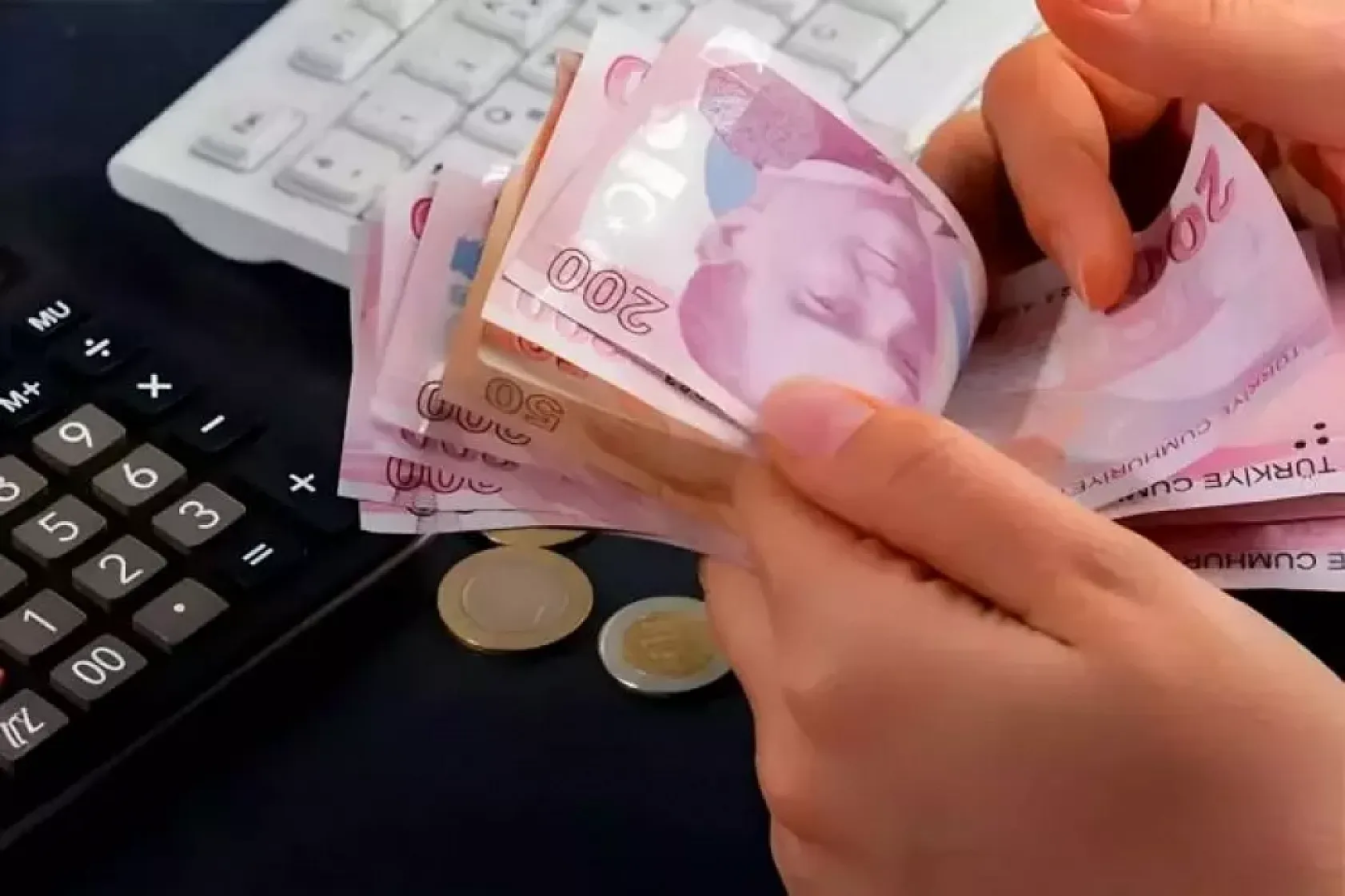 Uzmanlara göre Ocak 2026'da Emekliye Ne Kadar Zam Gelecek? İşte 3 senaryo