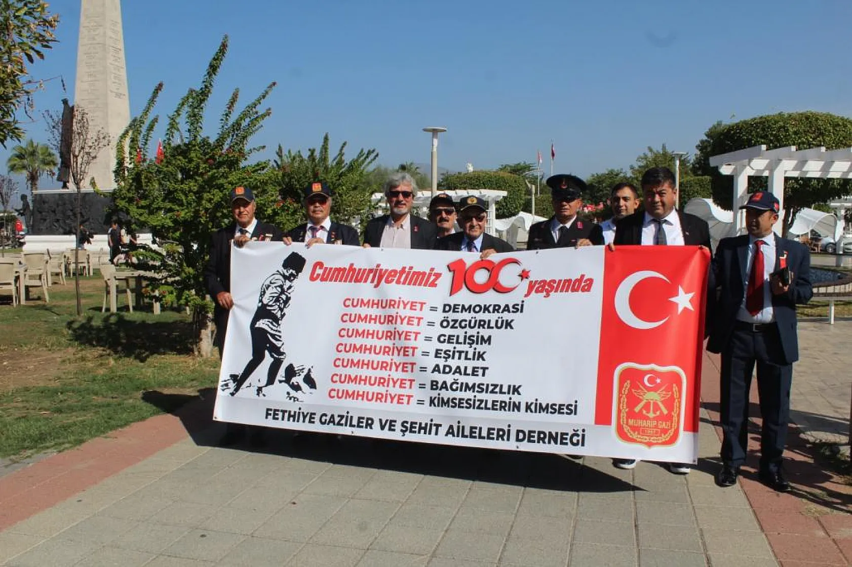 Ünal' 'Cumhuriyetimizin 100. Yılı kutlu olsun'