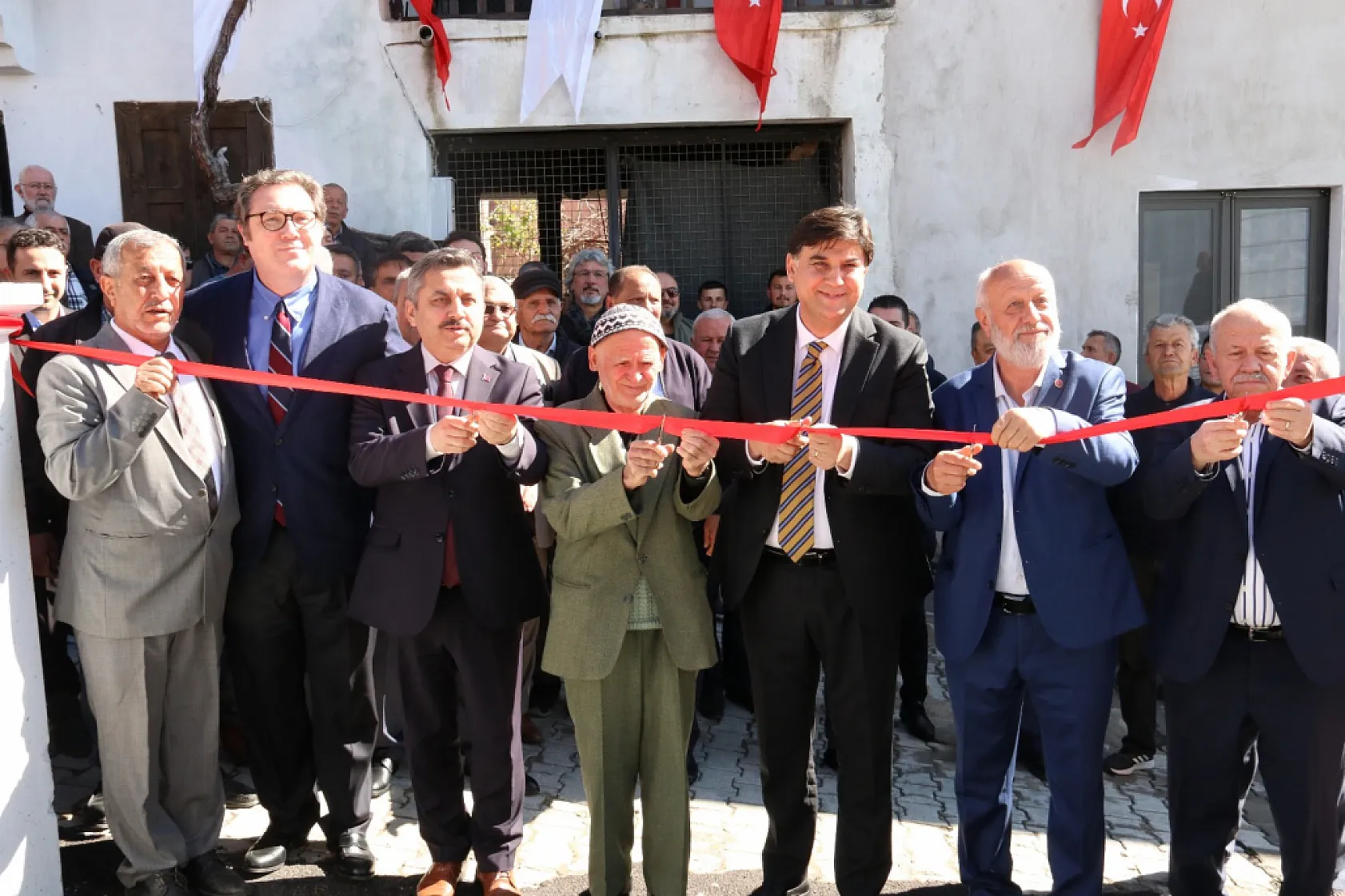 İncirköy Camii Törenle İbadete Açıldı