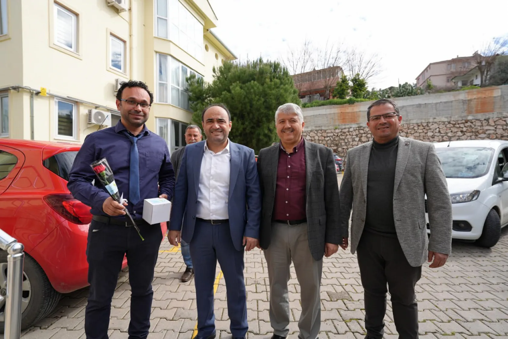 Akdenizli, Sağlık Çalışanlarının Gününü Kutladı