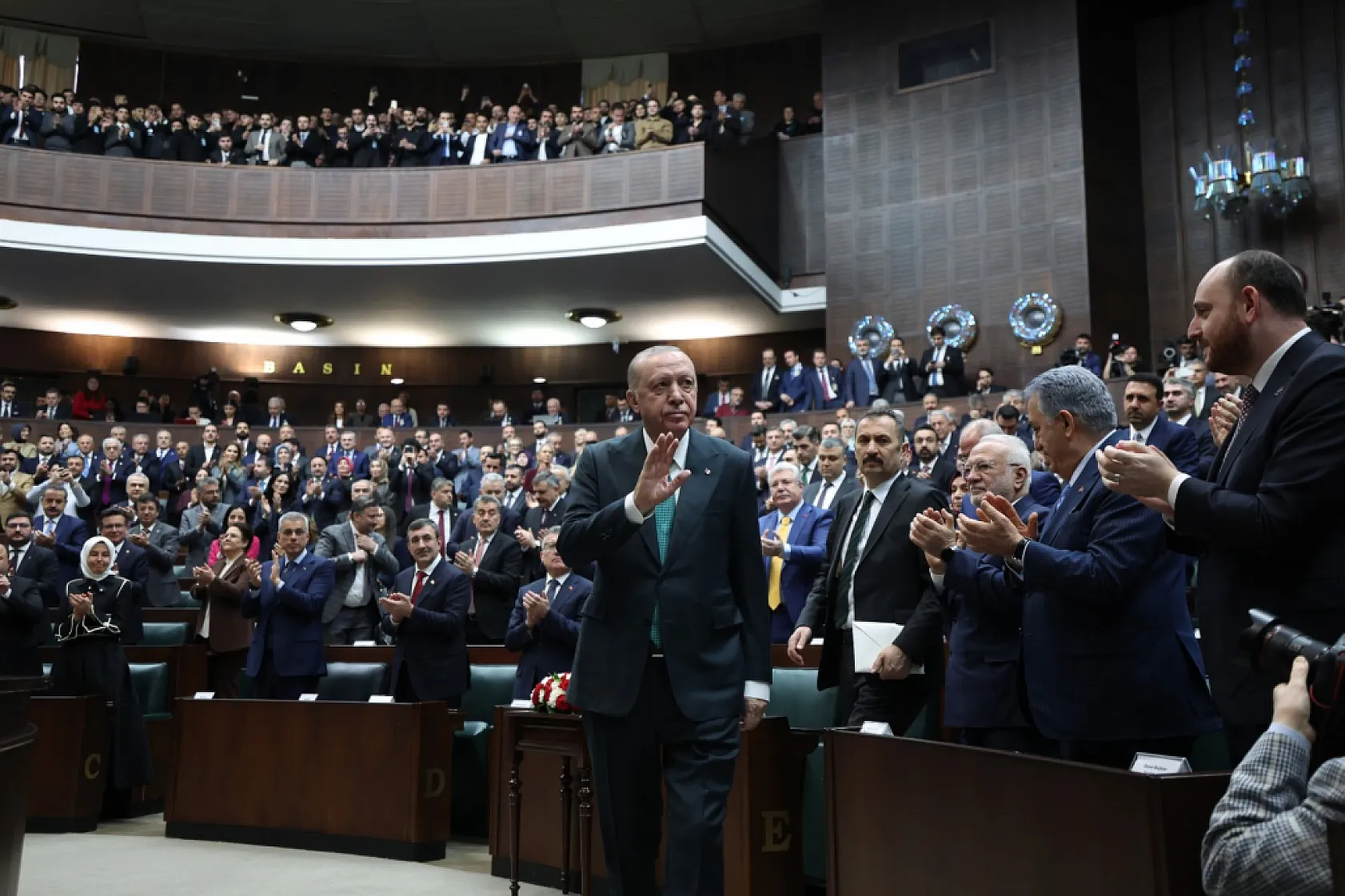 Milyonlarca Emekliye Müjde: Bayram Öncesi Çifte Ödeme