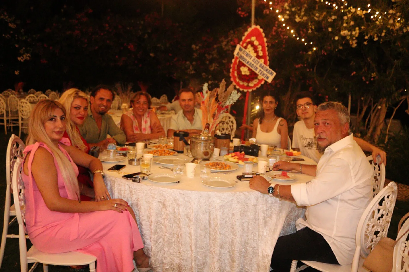Fethiye'de Cengiz ve Sutay Çifti Dünya Evine Girdi 