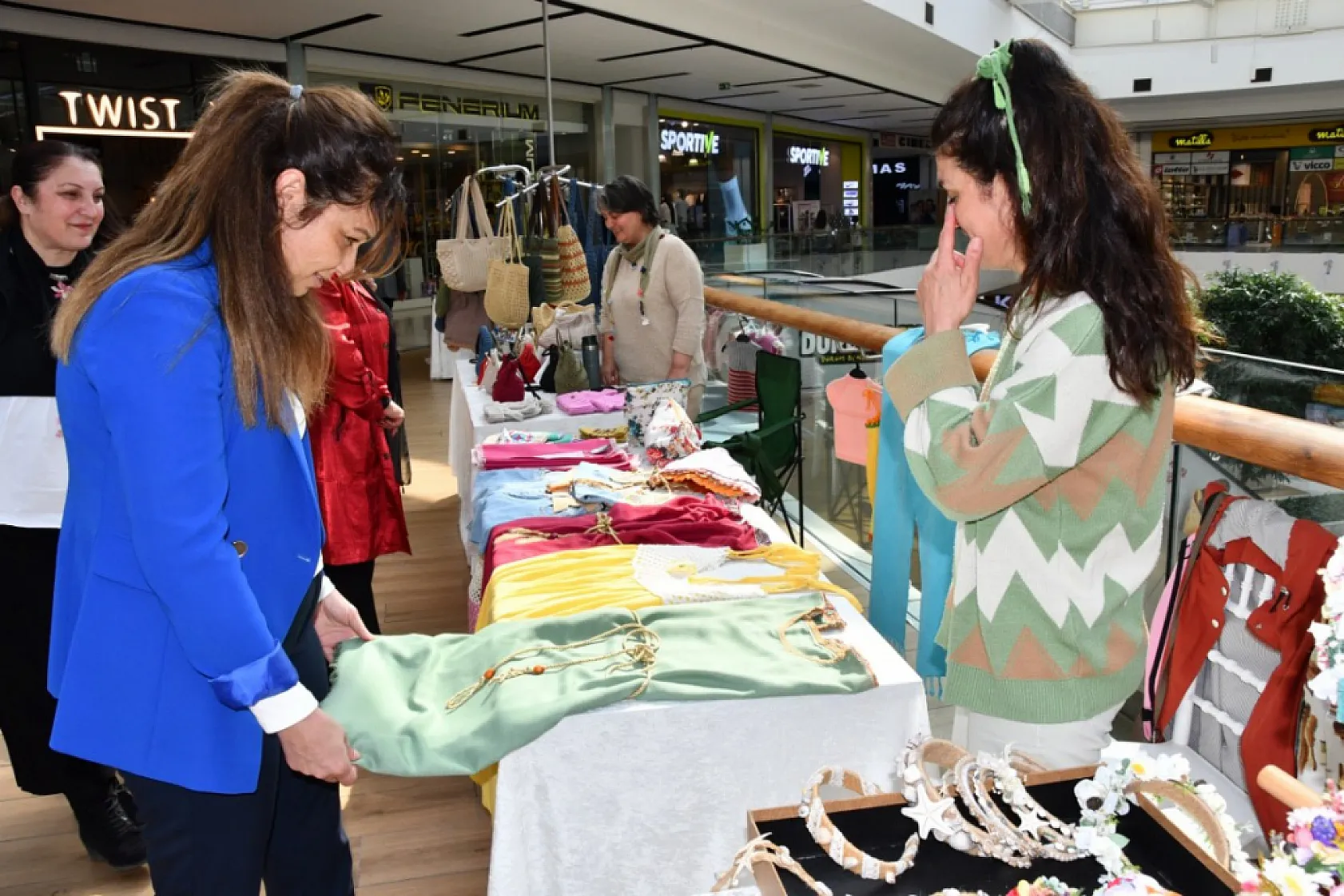 Fethiye Belediye Başkan Vekili Derya Yılmaz'dan 8 Mart'ta Kadınlara Ziyaret
