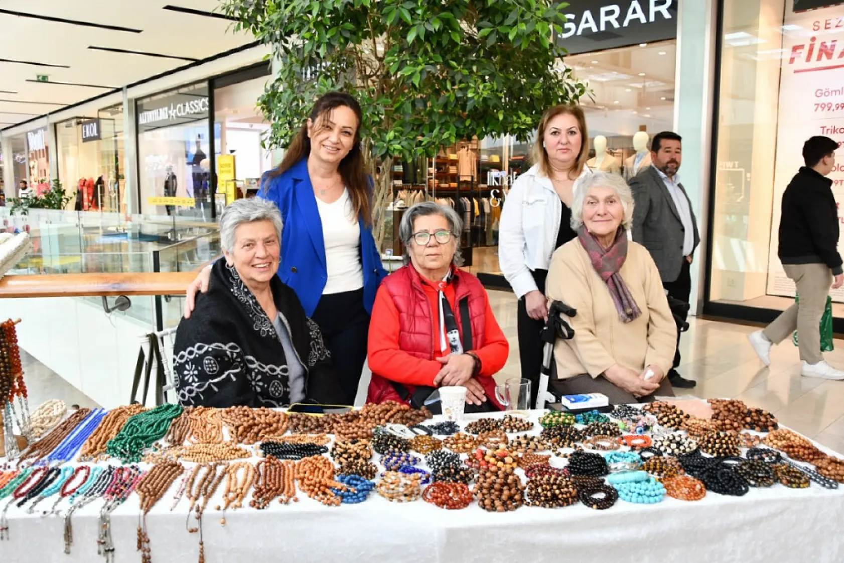 Fethiye Belediye Başkan Vekili Derya Yılmaz'dan 8 Mart'ta Kadınlara Ziyaret