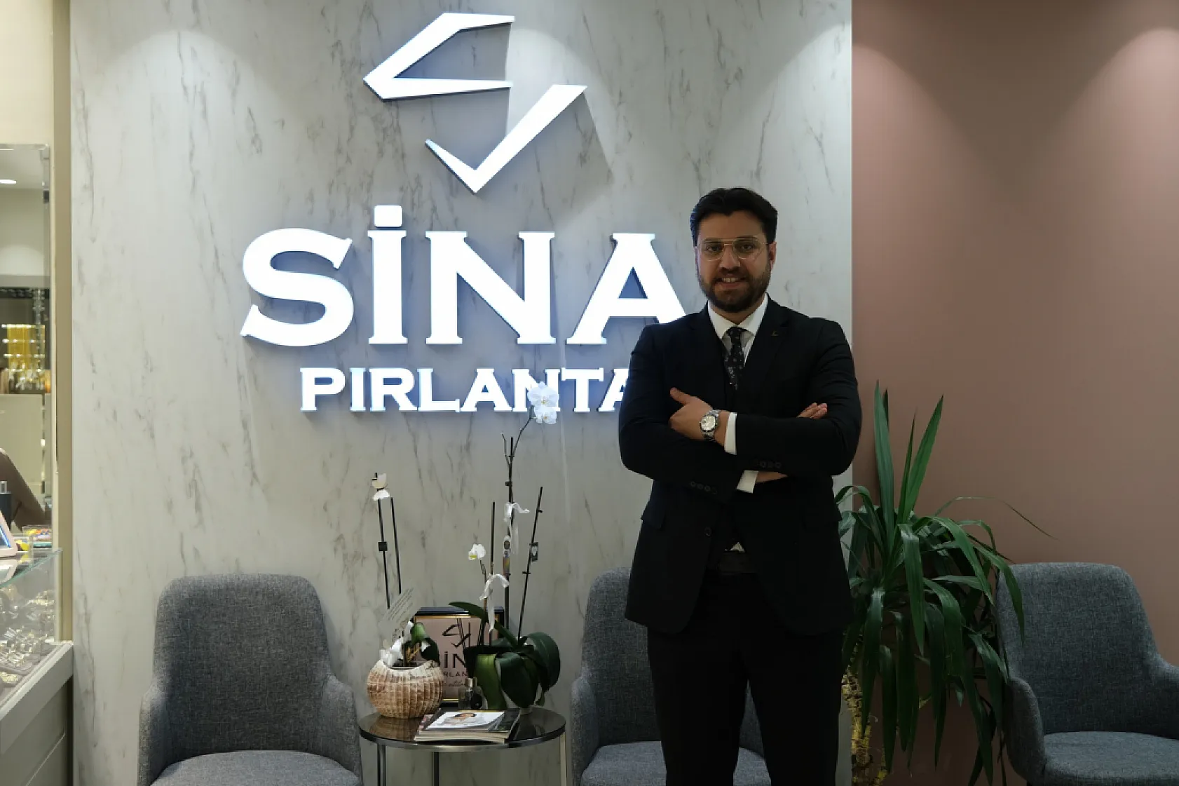 Fethiye'de 23 Nisan'a özel kampanya heyecanı: Sina Pırlanta'dan ödüllü çekiliş