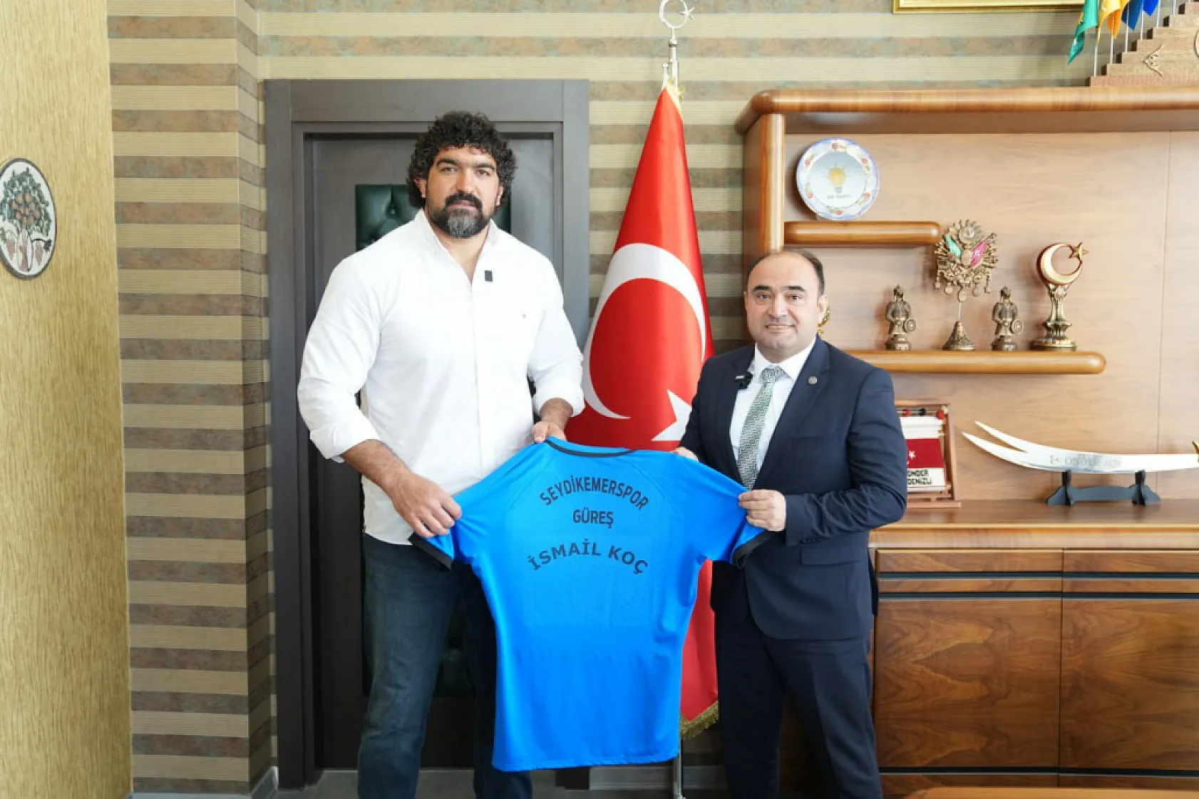 Dualı çayırların dev adamı Seydikemerspor' a transfer oldu