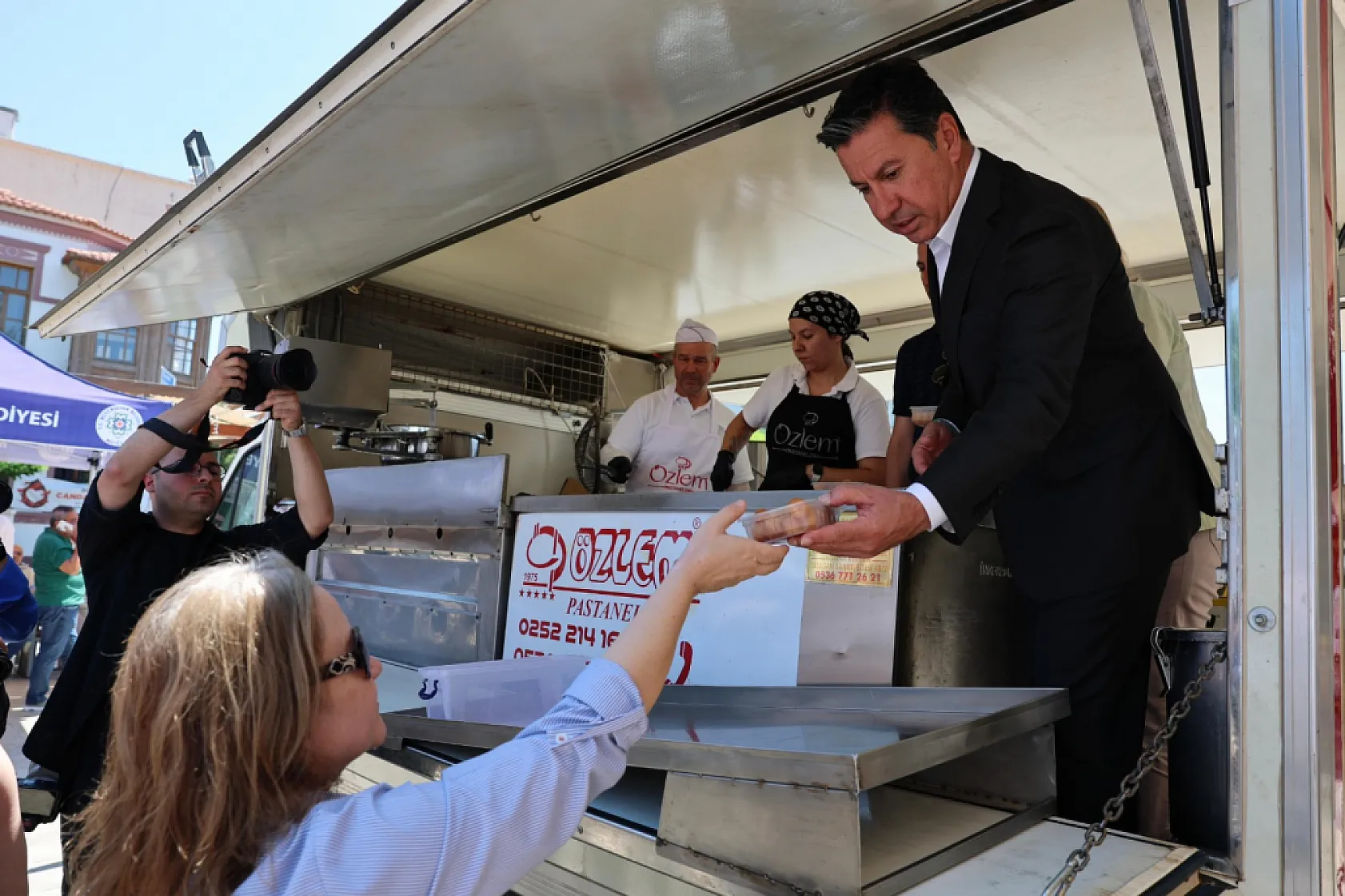 Muğla Büyükşehir Belediyesi'nden Ferdi Zeyrek Anısına Lokma Hayrı