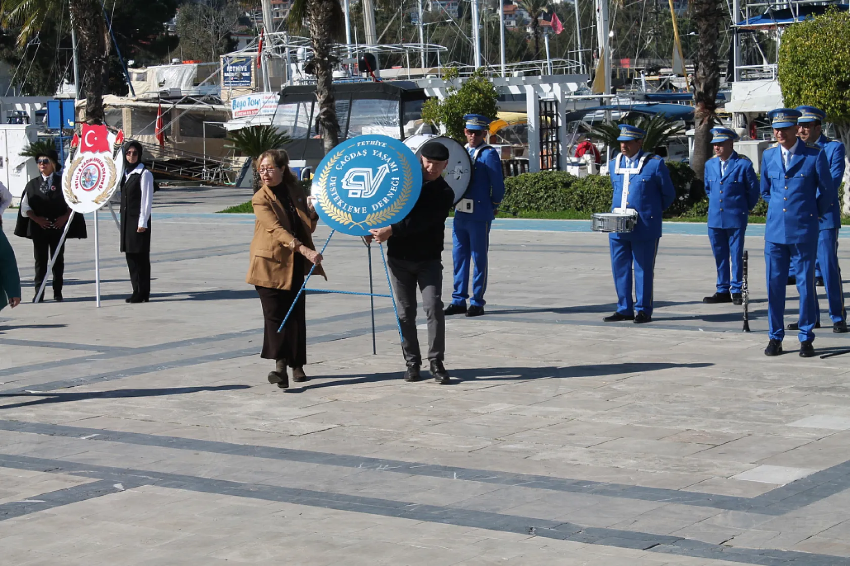 Fethiye'de 8 Mart Dünya Kadınlar Günü Çelenk Töreniyle kutlandı