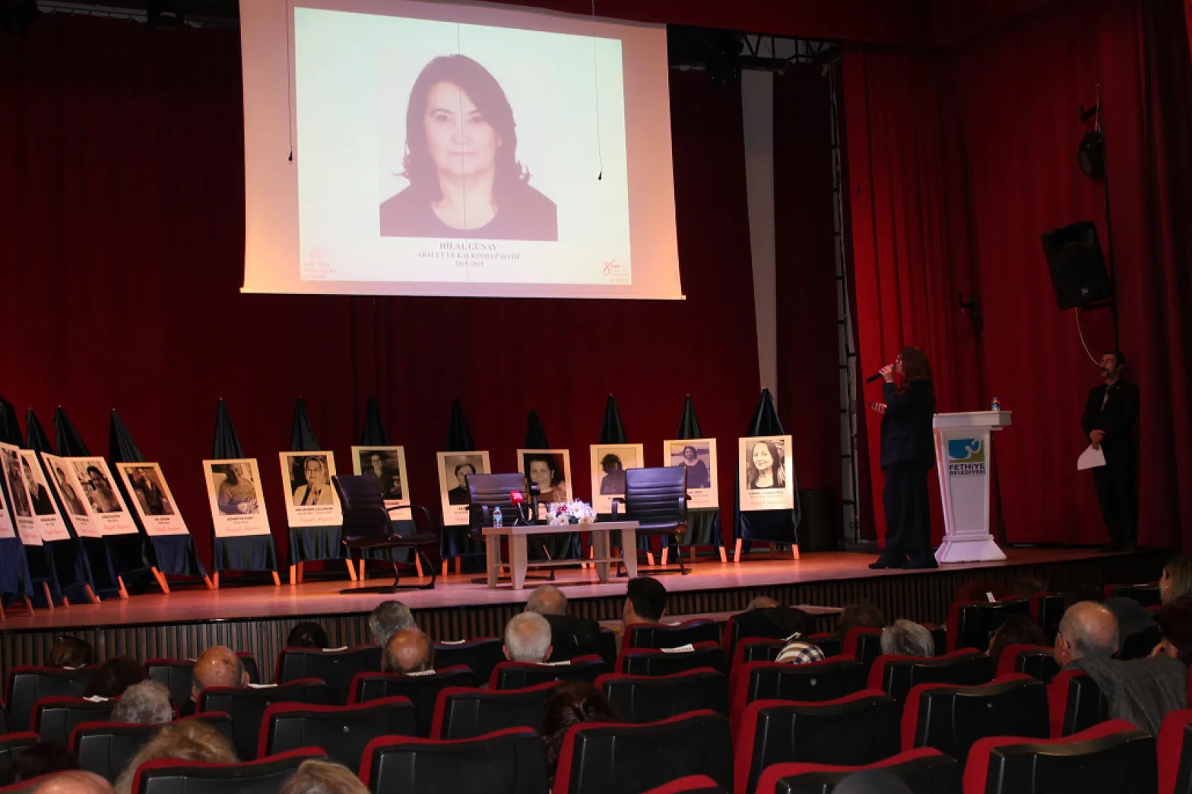 CHP Fethiye'den 'Siyasette Karar Alma Süreçlerinde Kadın Temsiliyeti' Paneli