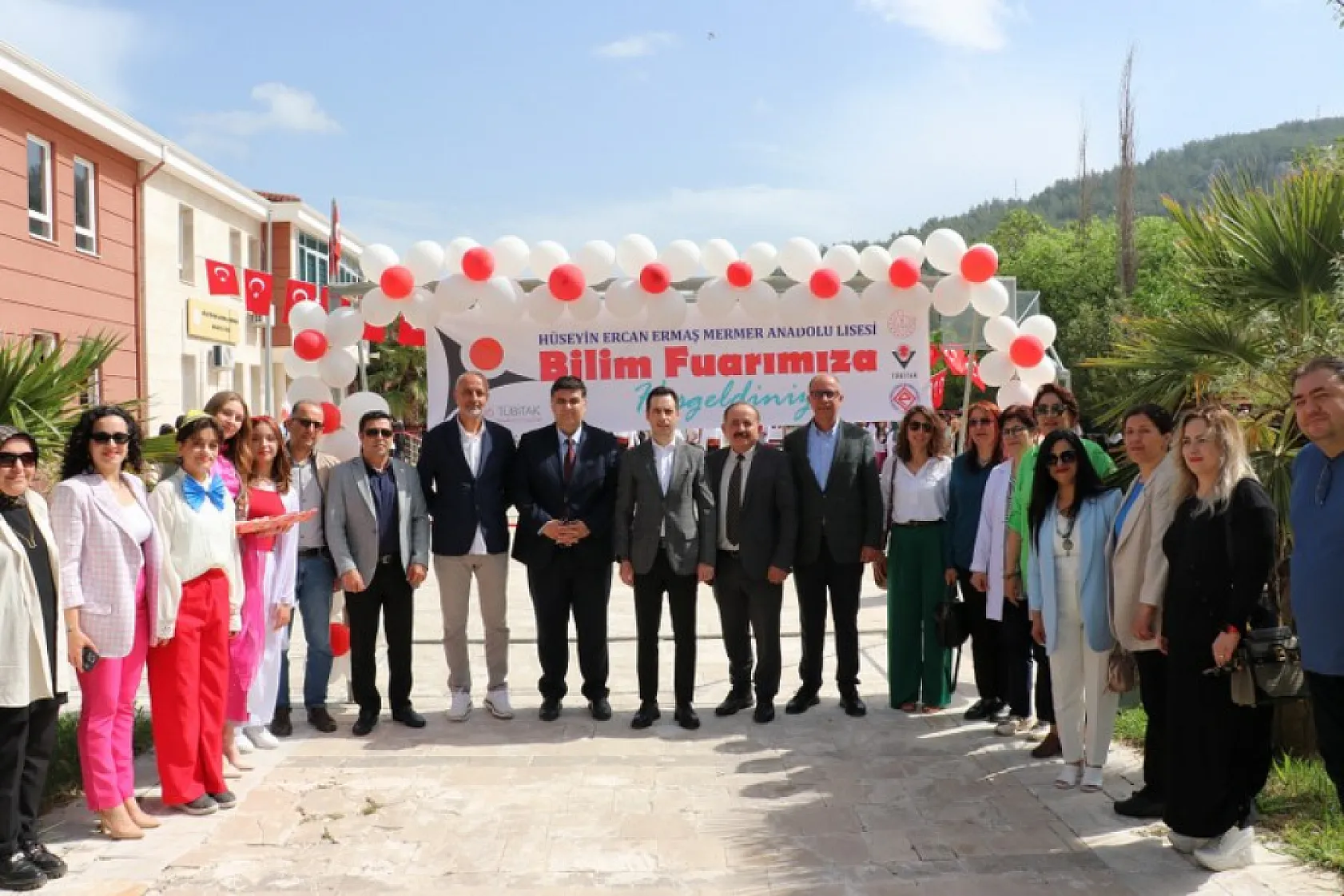Yerel Değerlerin Işığında Bilimsel Adımlar: Hüseyin Ercan Anadolu Lisesi TÜBİTAK Bilim Fuarı