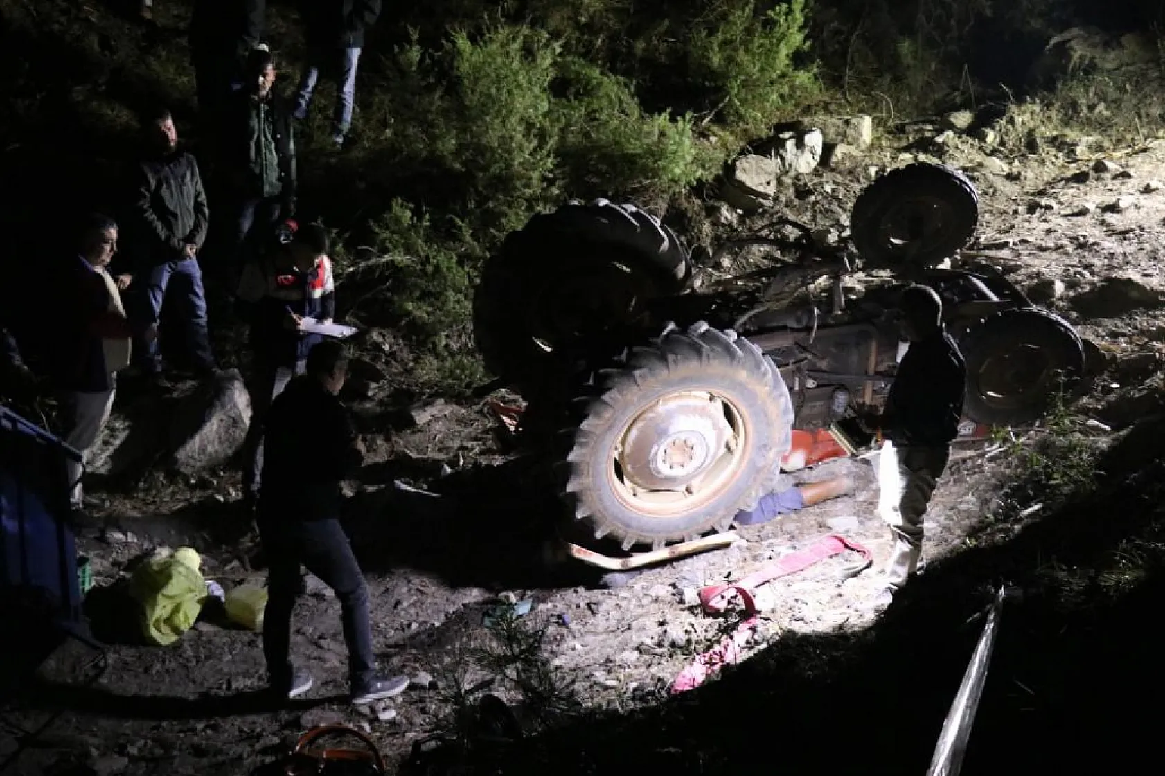 Ormana odun toplamaya giden yaşlı çiftin cansız bedenleri 2 gün sonra bulundu