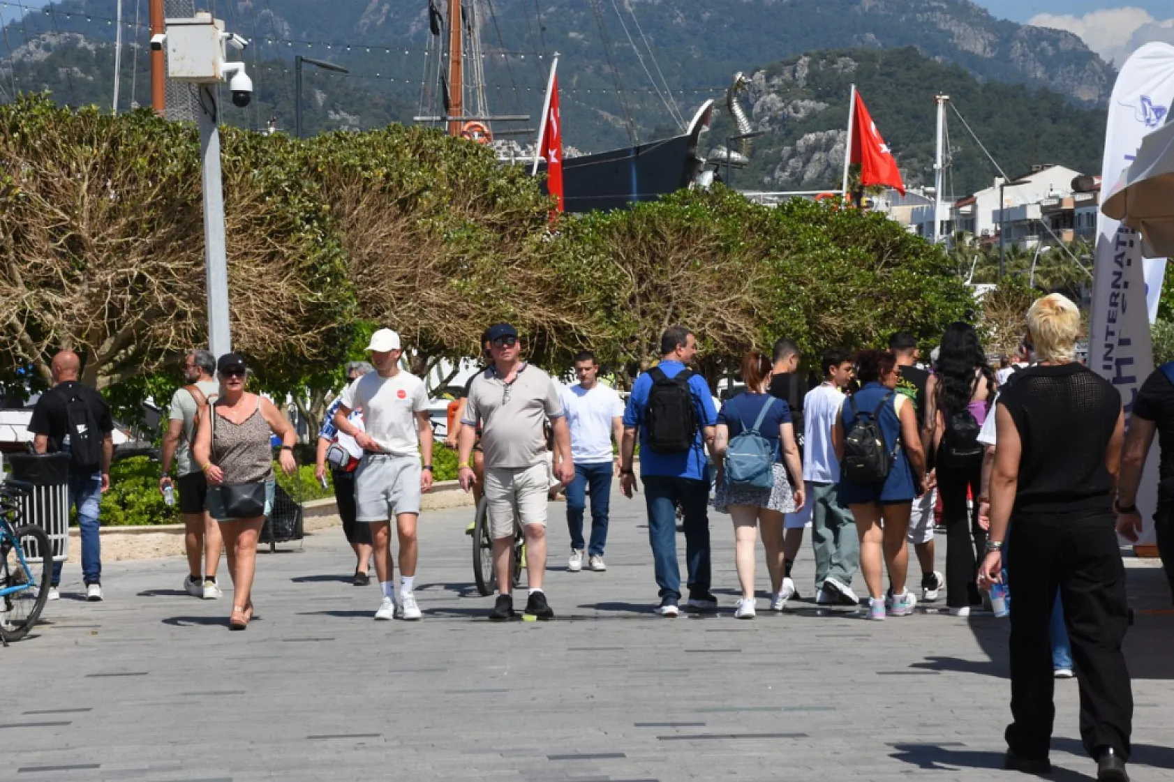 Marmaris'e 'MSC Divina' kruvaziyeriyle 3 bin 280 turist geldi