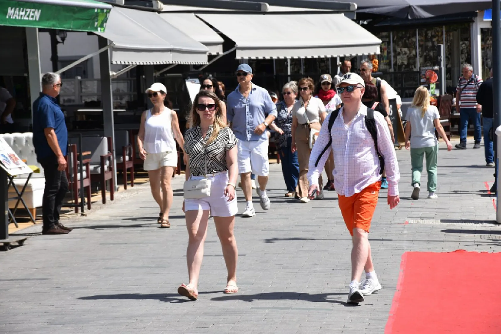 Marmaris'e 'MSC Divina' kruvaziyeriyle 3 bin 700 turist geldi