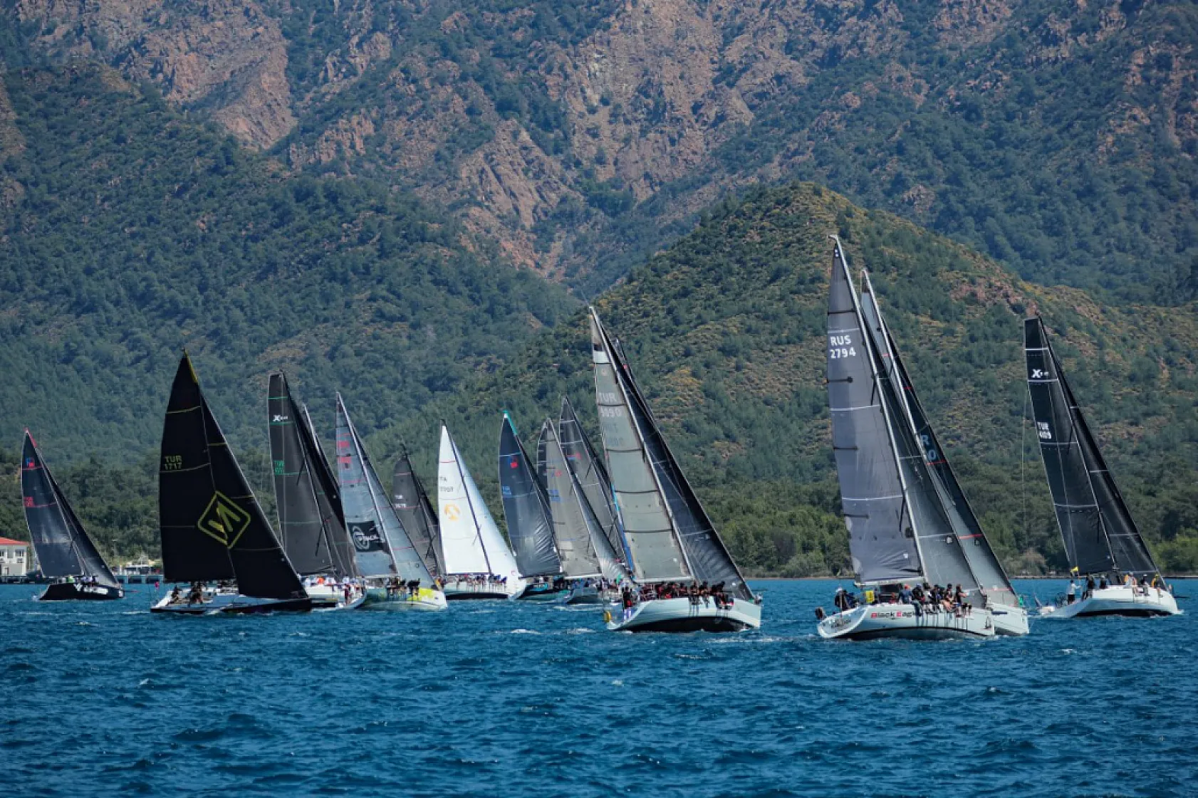 Marmaris'te 3. Uluslararası Akdeniz Yat Şampiyonası devam ediyor