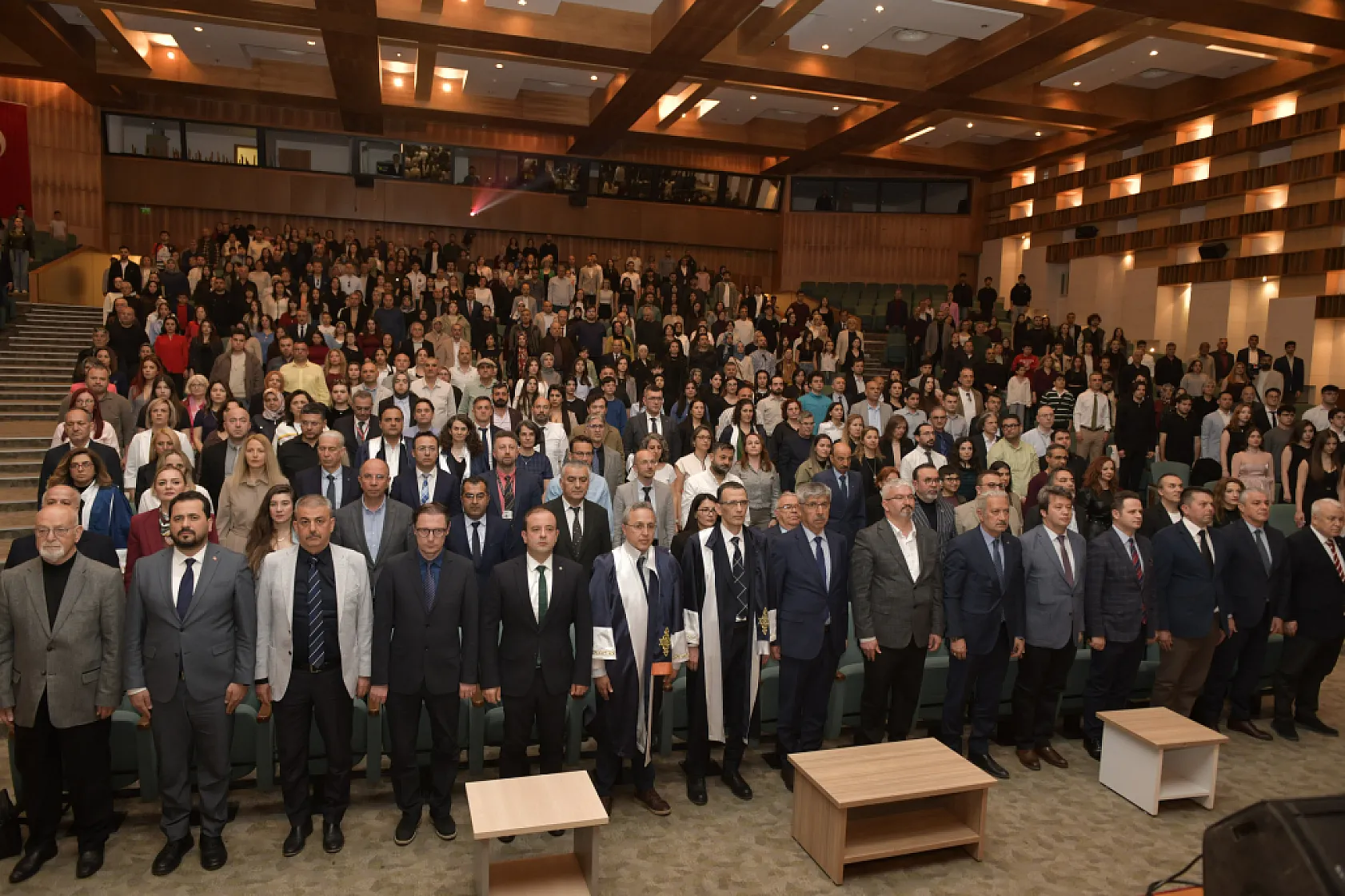 MSKÜ'de Beyaz Önlük Heyecanı: Geleceğin Hekimleri Mesleğe İlk Adımını Attı