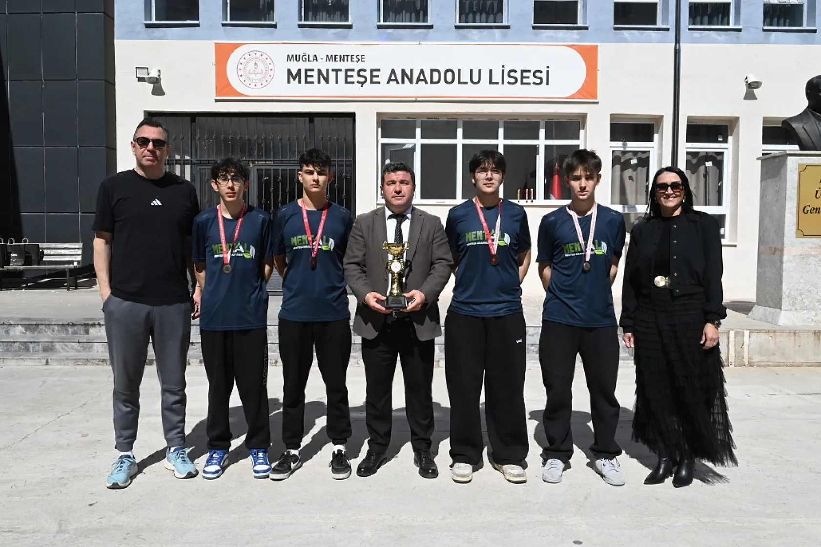 Muğla Menteşe Anadolu Lisesi'nde coşkulu karşılama