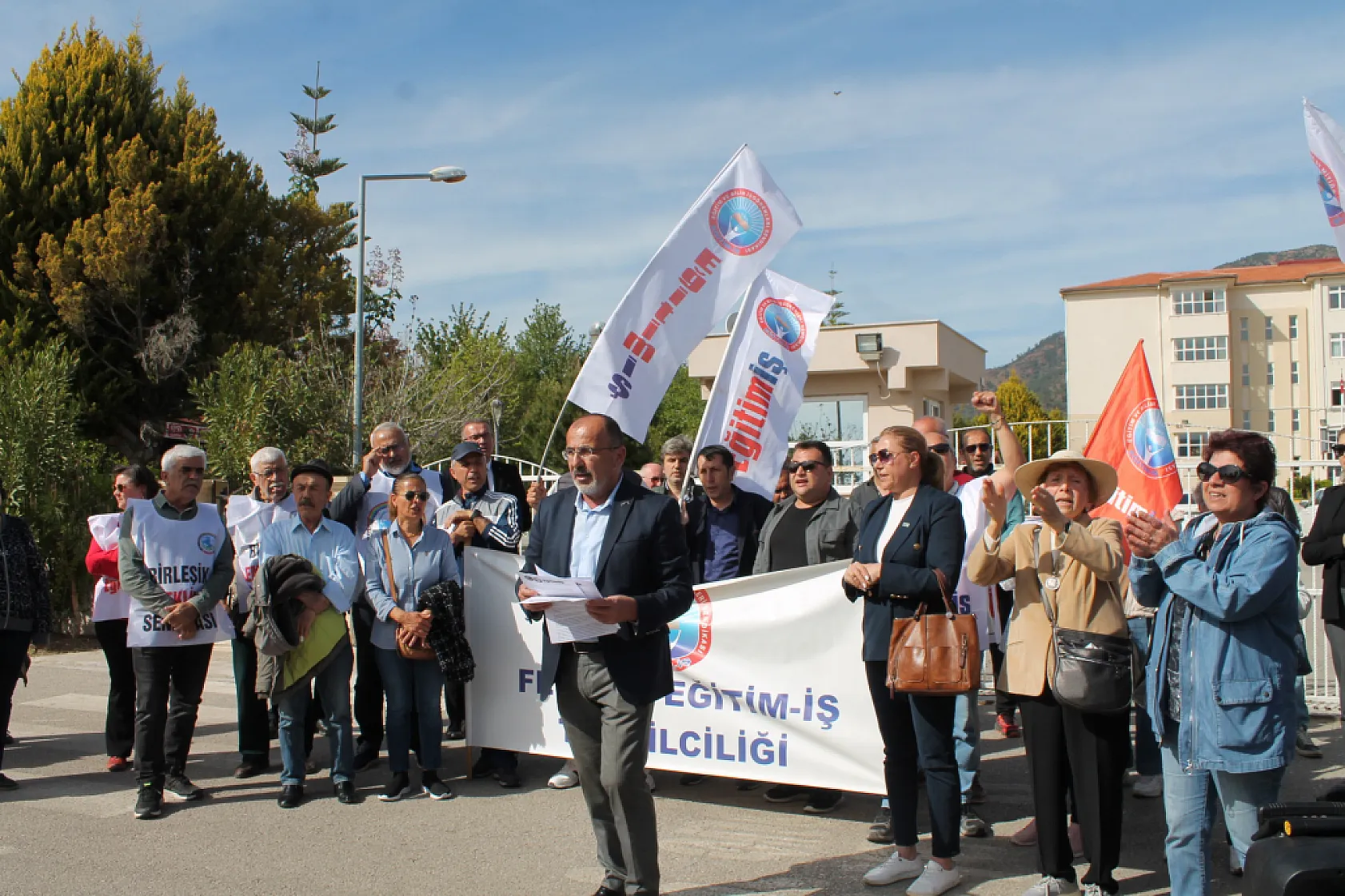 Fethiye'de eğitimciler 'Adalet' için toplandı