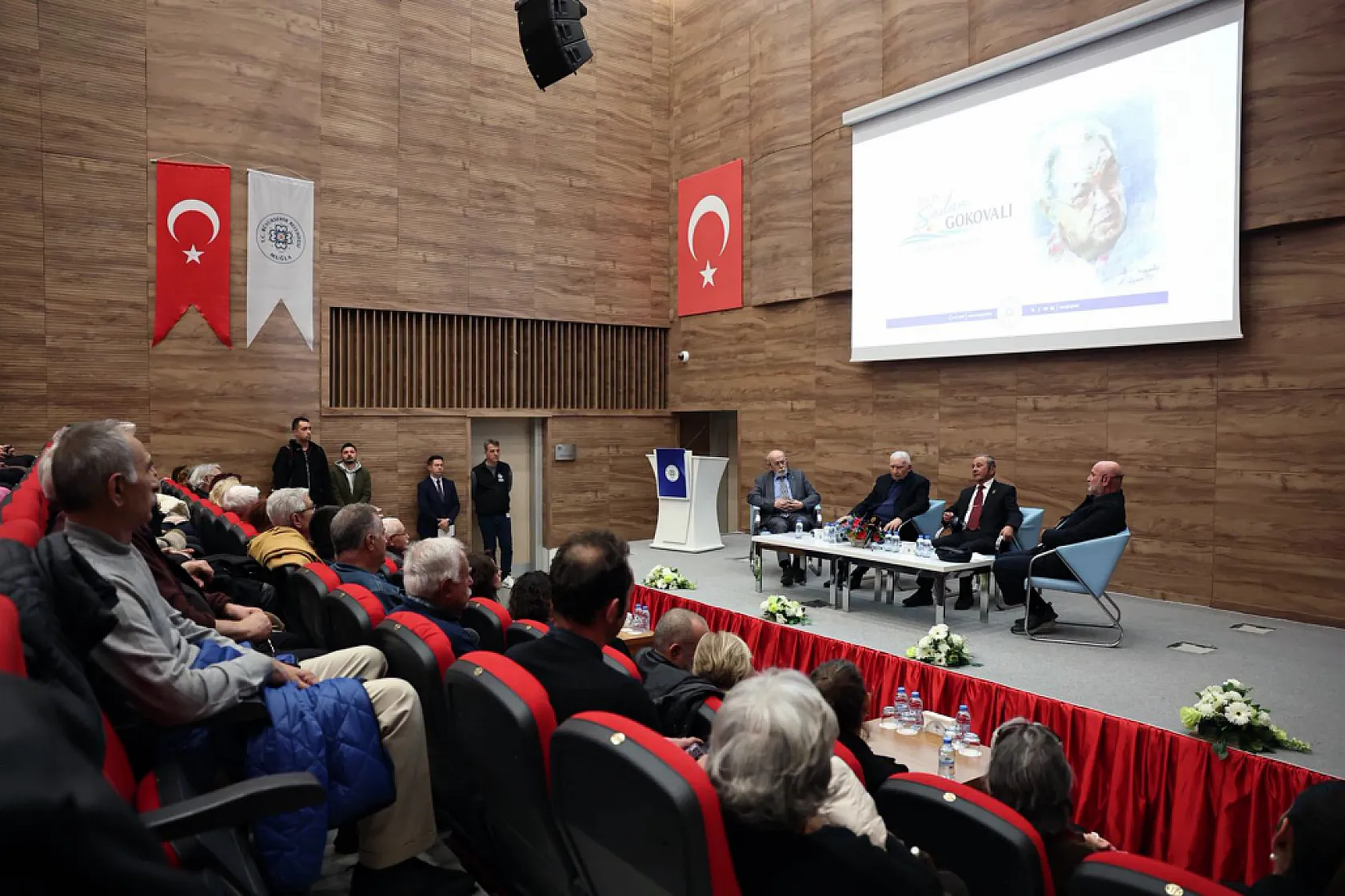 Muğla'da Şadan Gökovalı İçin Anma Söyleşisi Düzenlendi