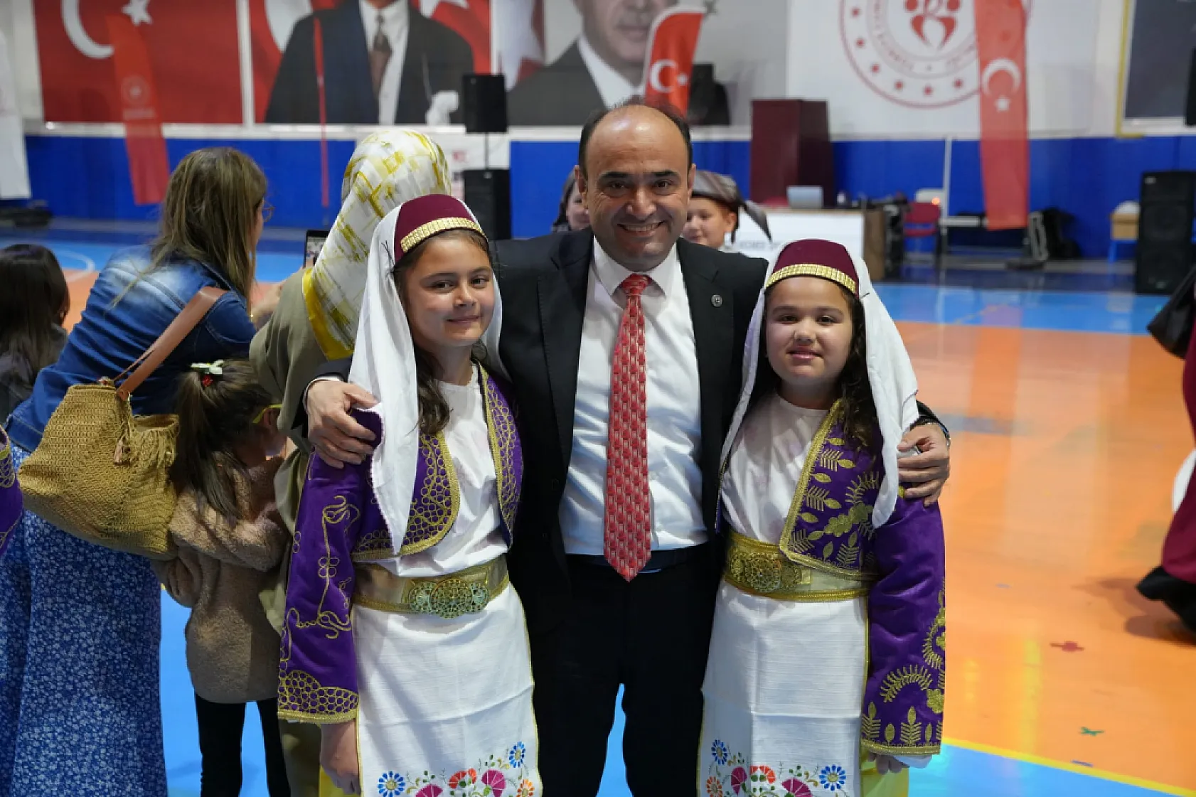Seydikemer'de 23 Nisan Coşkusu Yaşandı