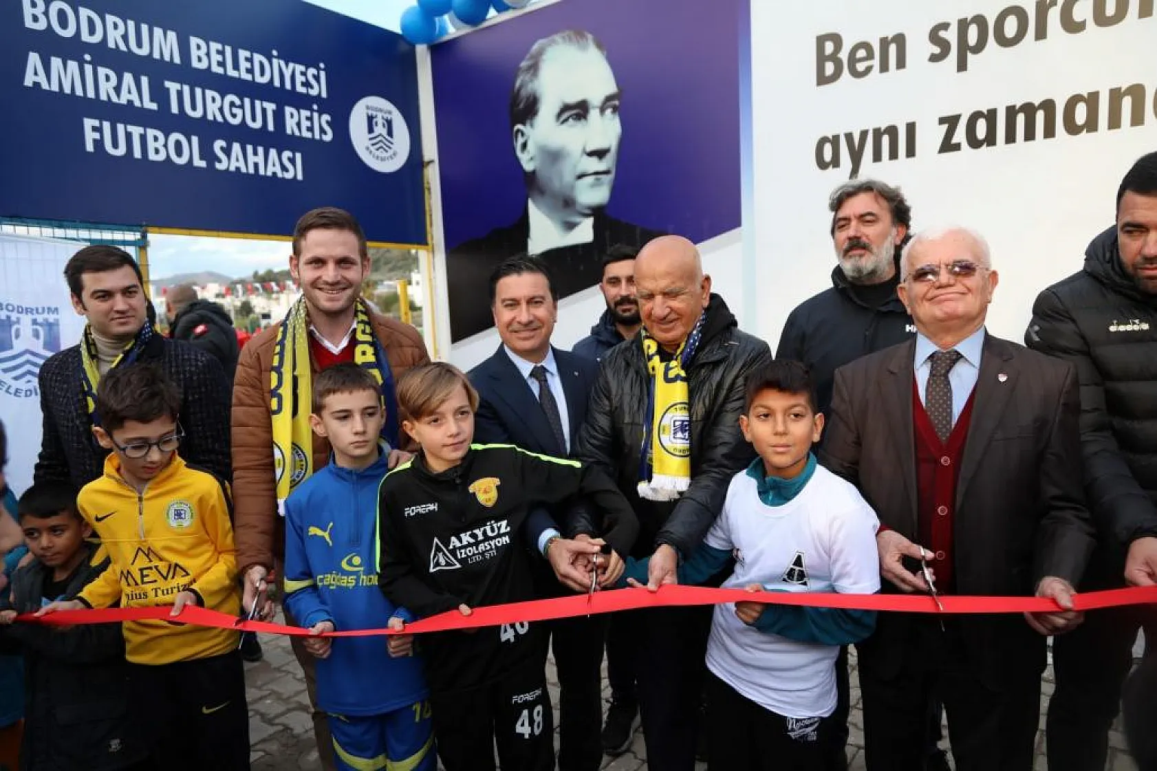 Uluslararası Standartlarda Futbol Sahası