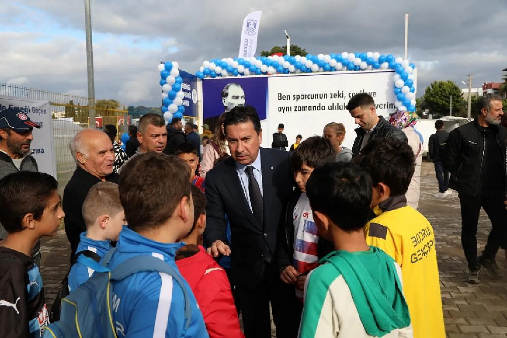 Uluslararası Standartlarda Futbol Sahası