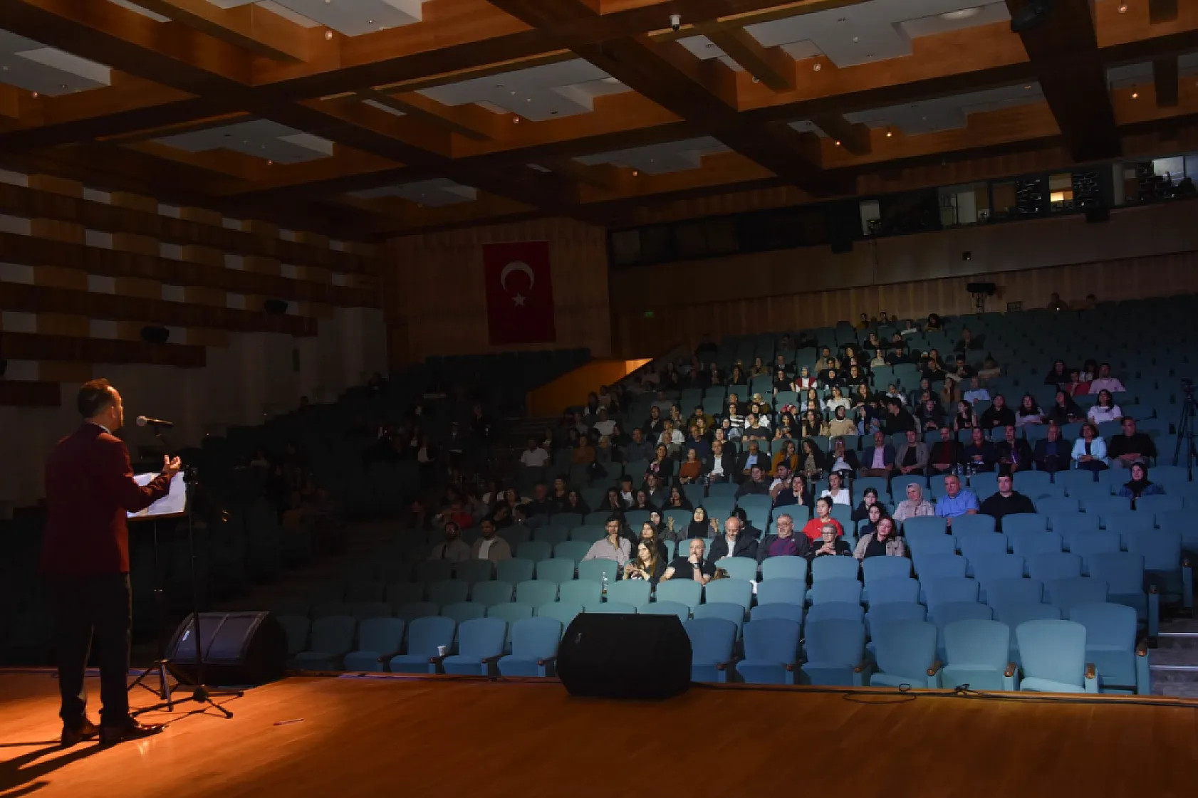 'Her Telden Her İlden' konser ekibi 4. kez MSKÜ'de dinleyicileriyle buluştu