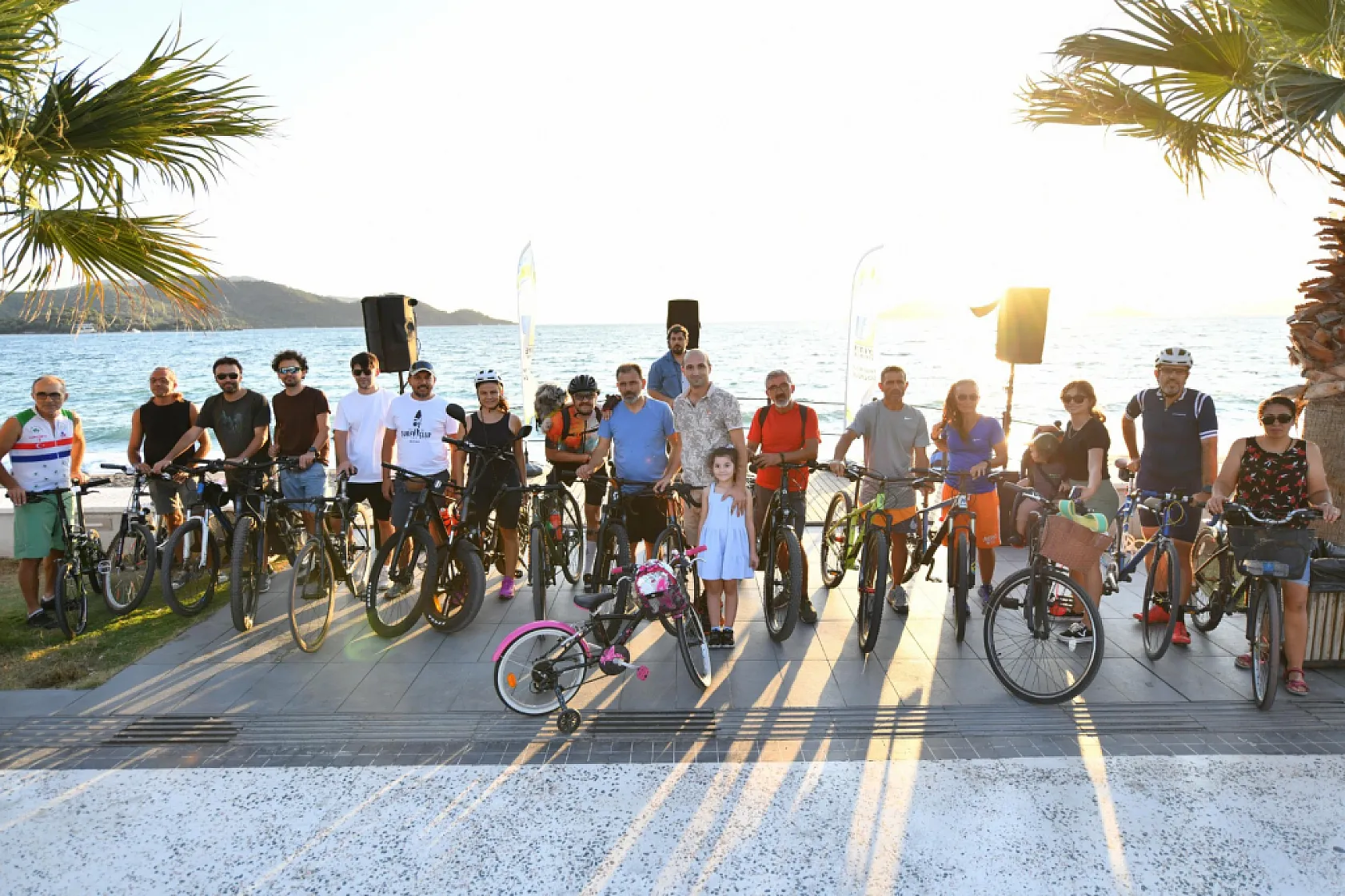 Çalış Sahil Bandı'nda bisiklet sürdüler