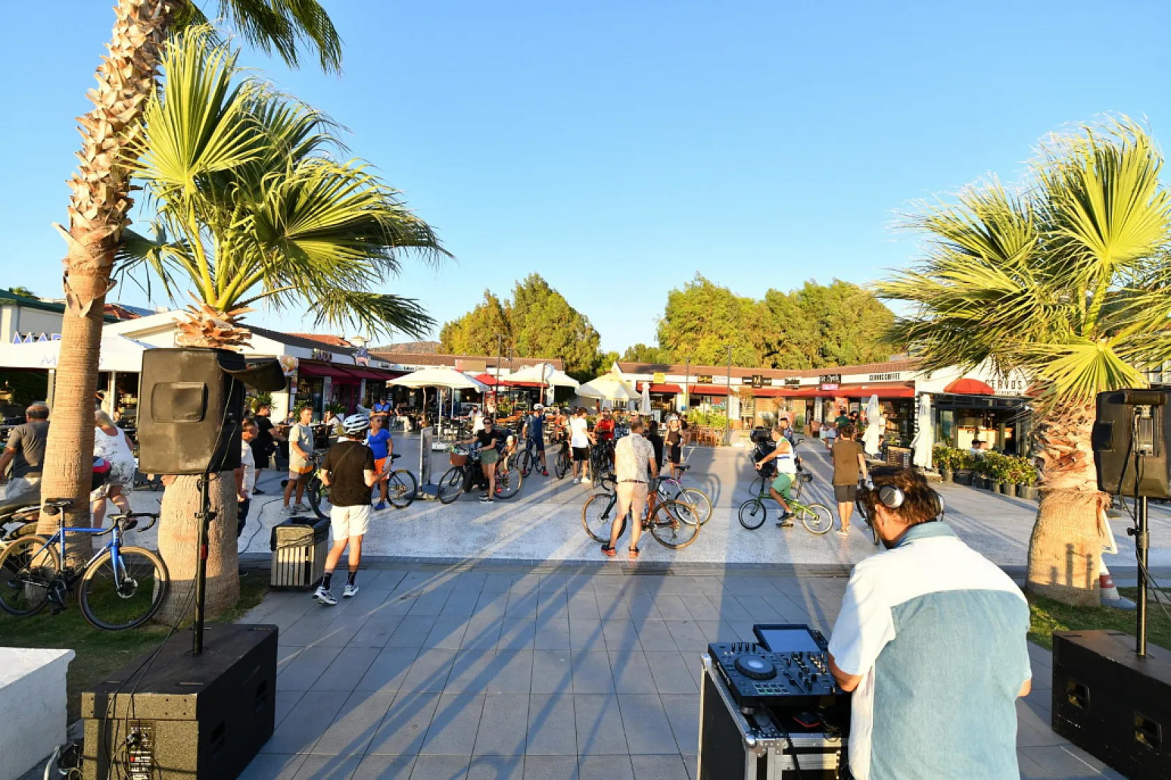 Çalış Sahil Bandı'nda bisiklet sürdüler