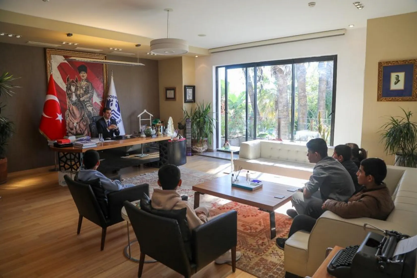 Çocuk Meclisinden Başkanlık Makamına Ziyaret