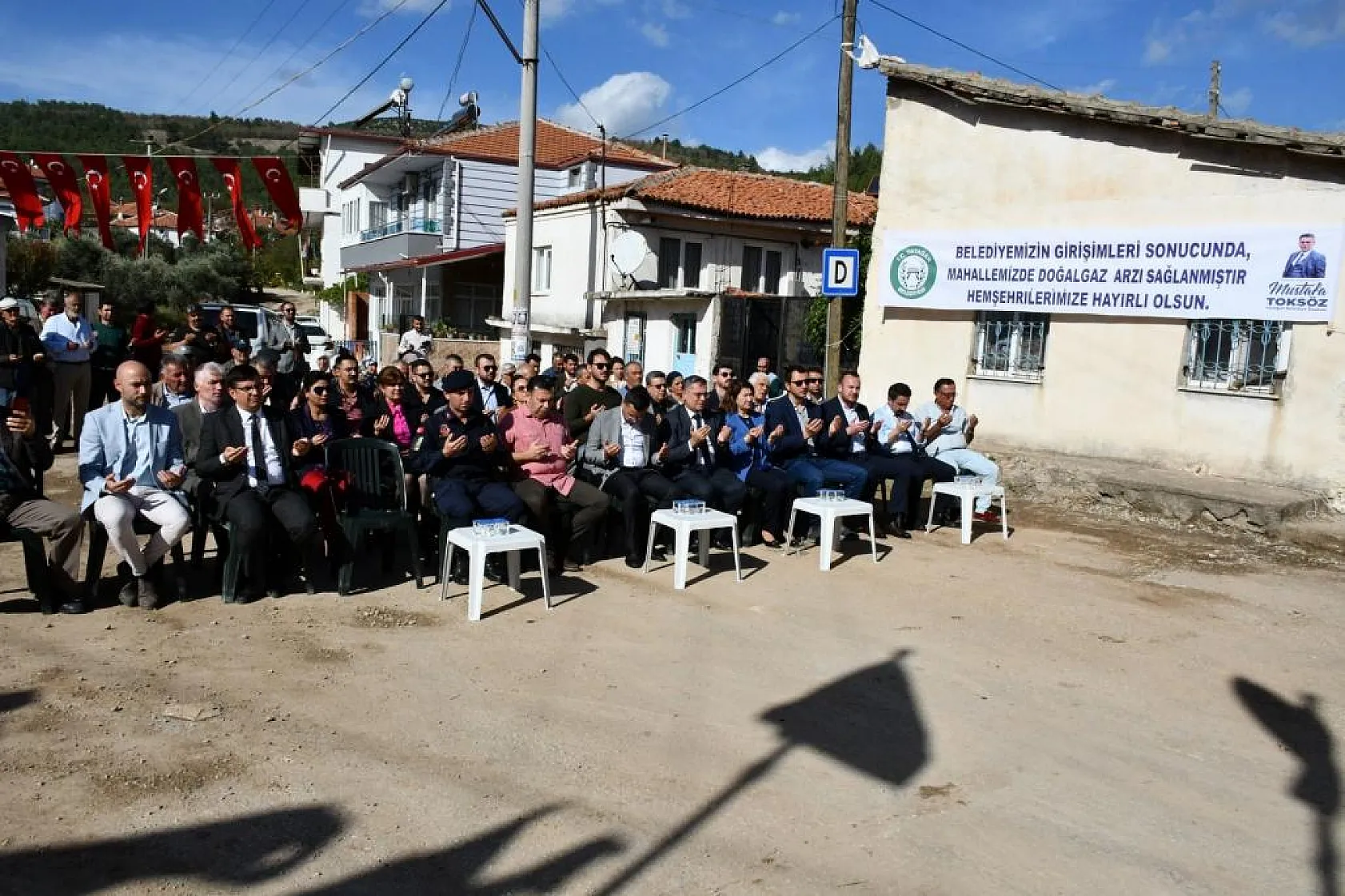 İki kırsal mahalle daha doğalgazla buluştu