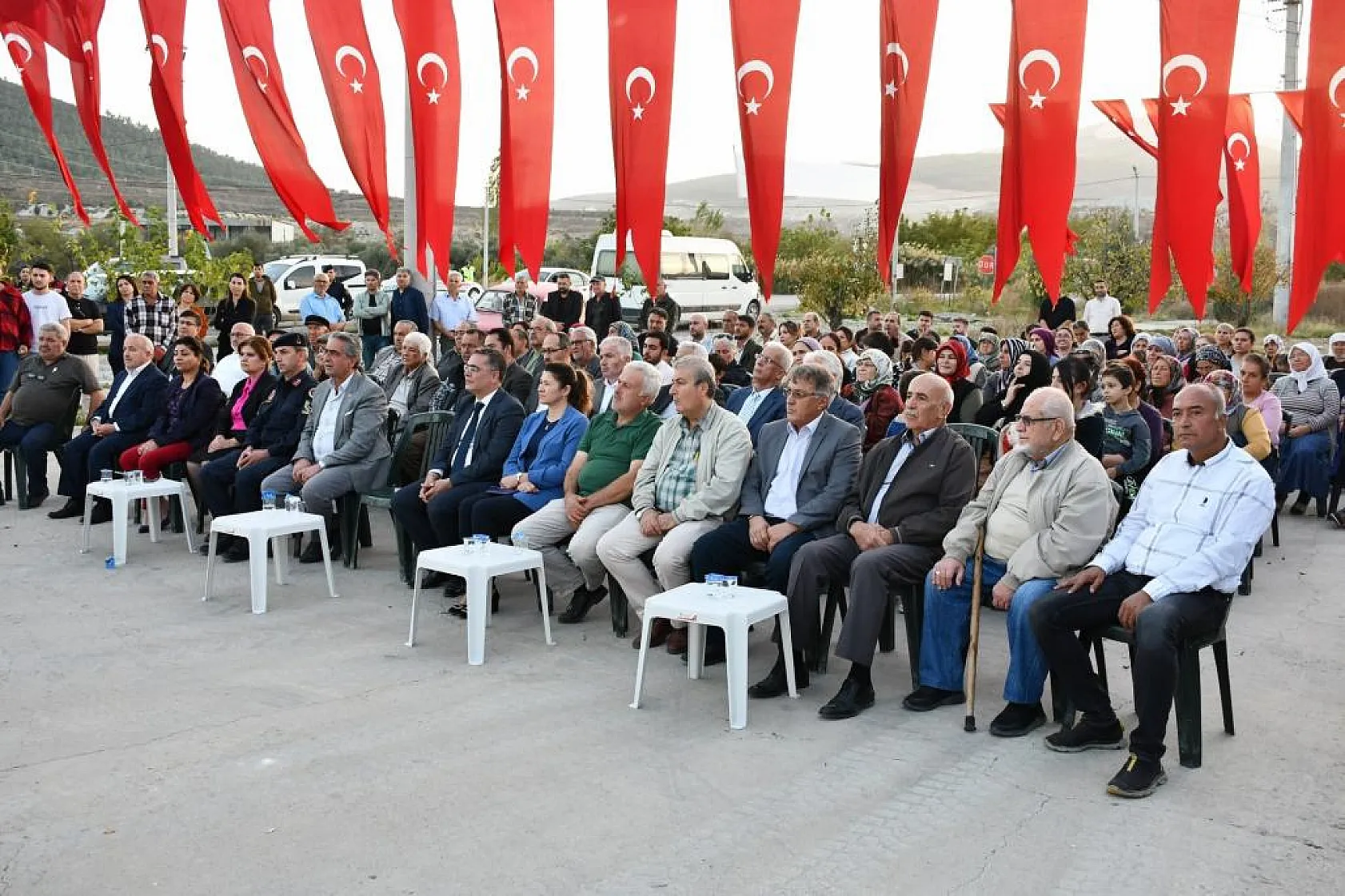 İki kırsal mahalle daha doğalgazla buluştu