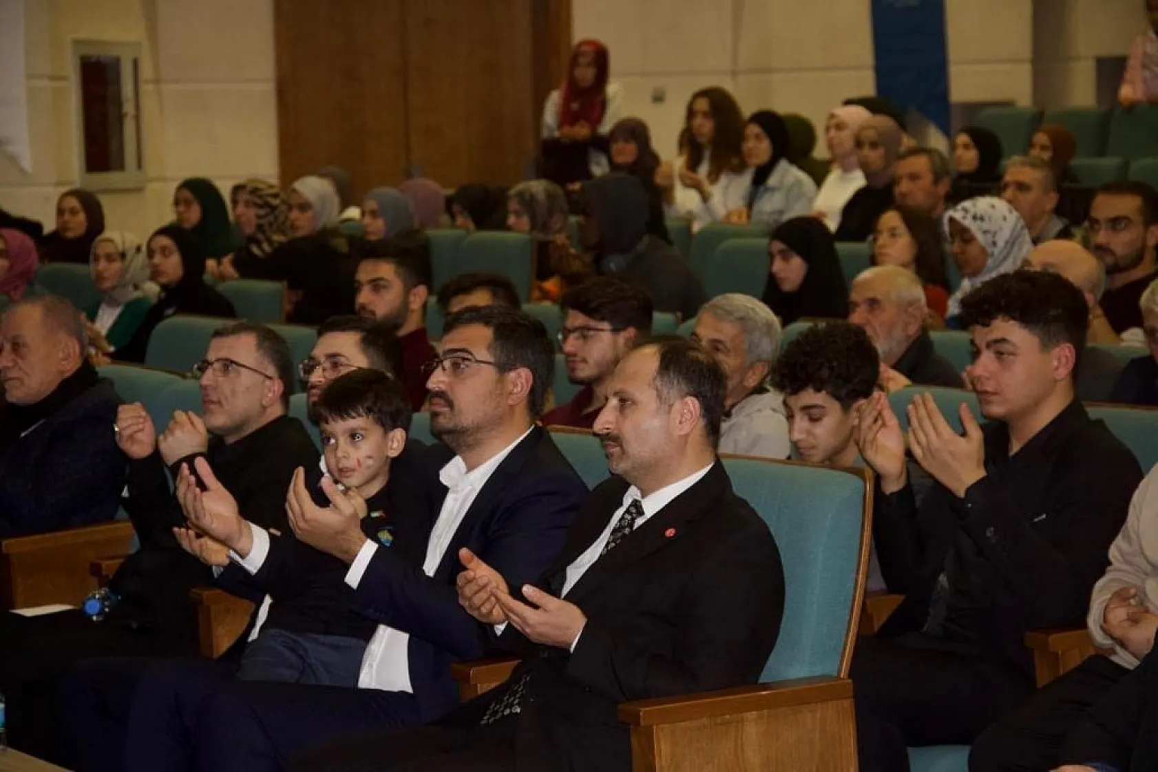 AGD'de Mekke'nin Fethi ve Kudüs Gecesi Programı gerçekleştirdi