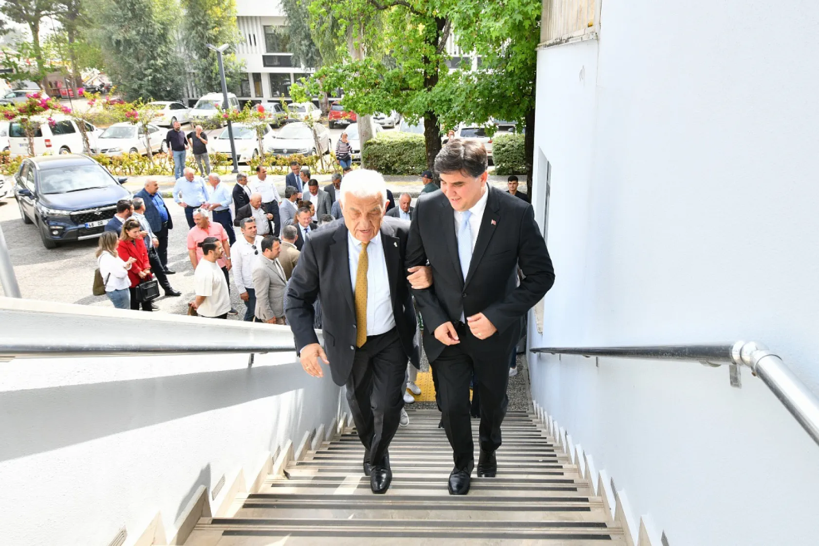 Osman Gürün'den Başkan Karaca'ya Ziyaret