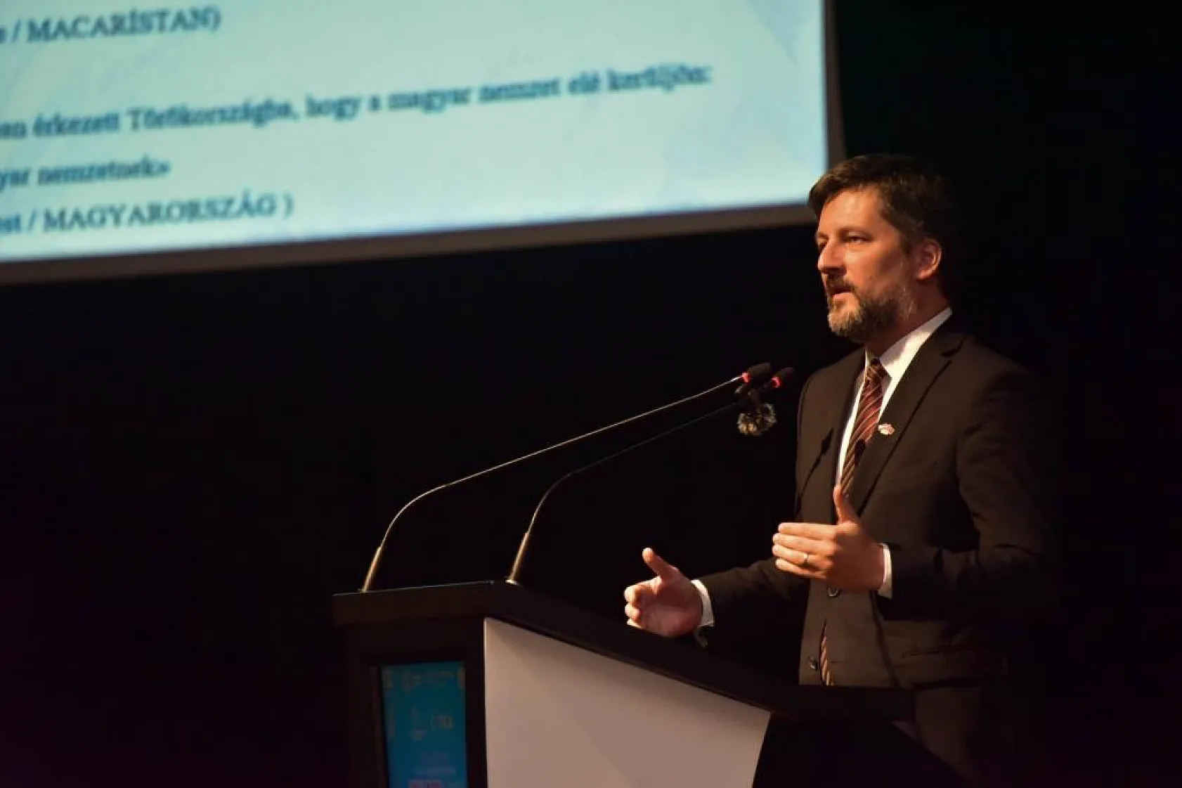 Dostluğun 100. Yılında Türk-Macar İlişkileri Sempozyumu