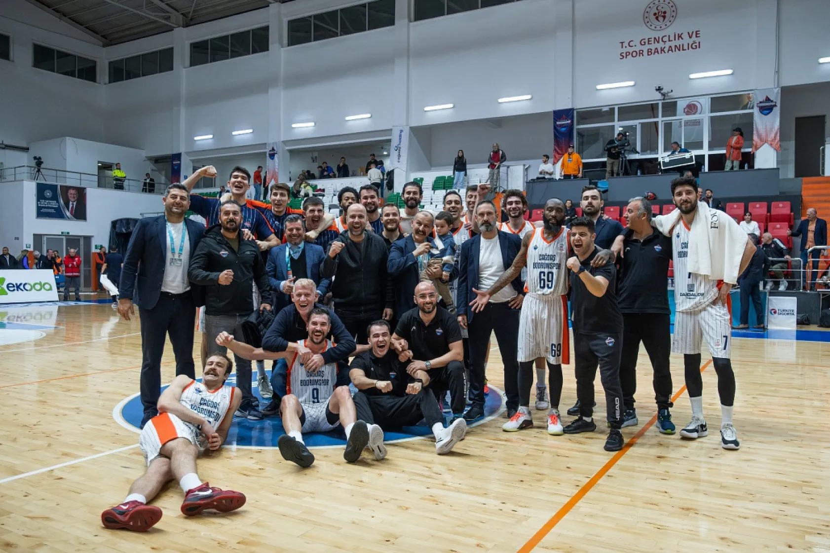 Çağdaş Bodrum Spor, TED Ankara'yı 88-76 mağlup etti